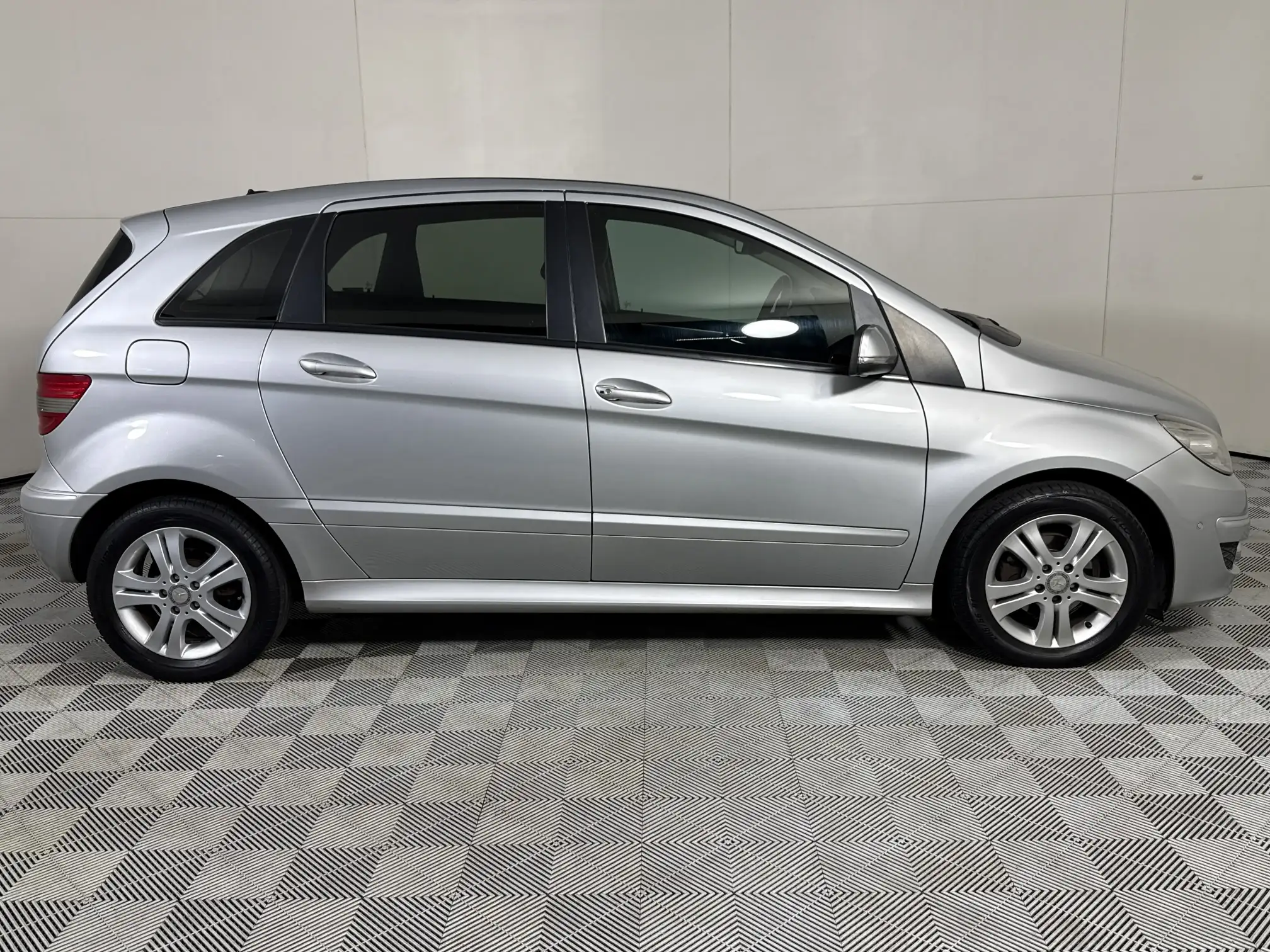 Mercedes-Benz B Class