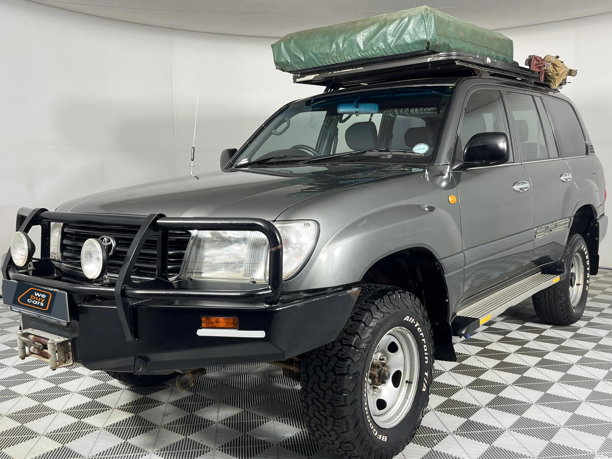 Toyota Land Cruiser 100 GX Petrol