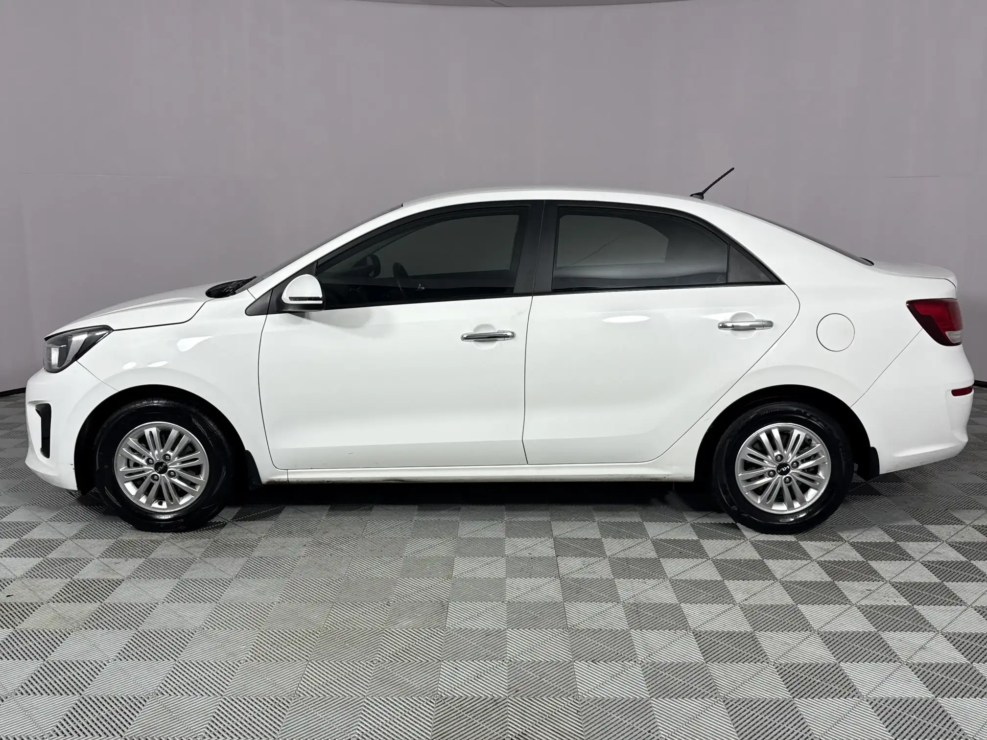 KIA Pegas
