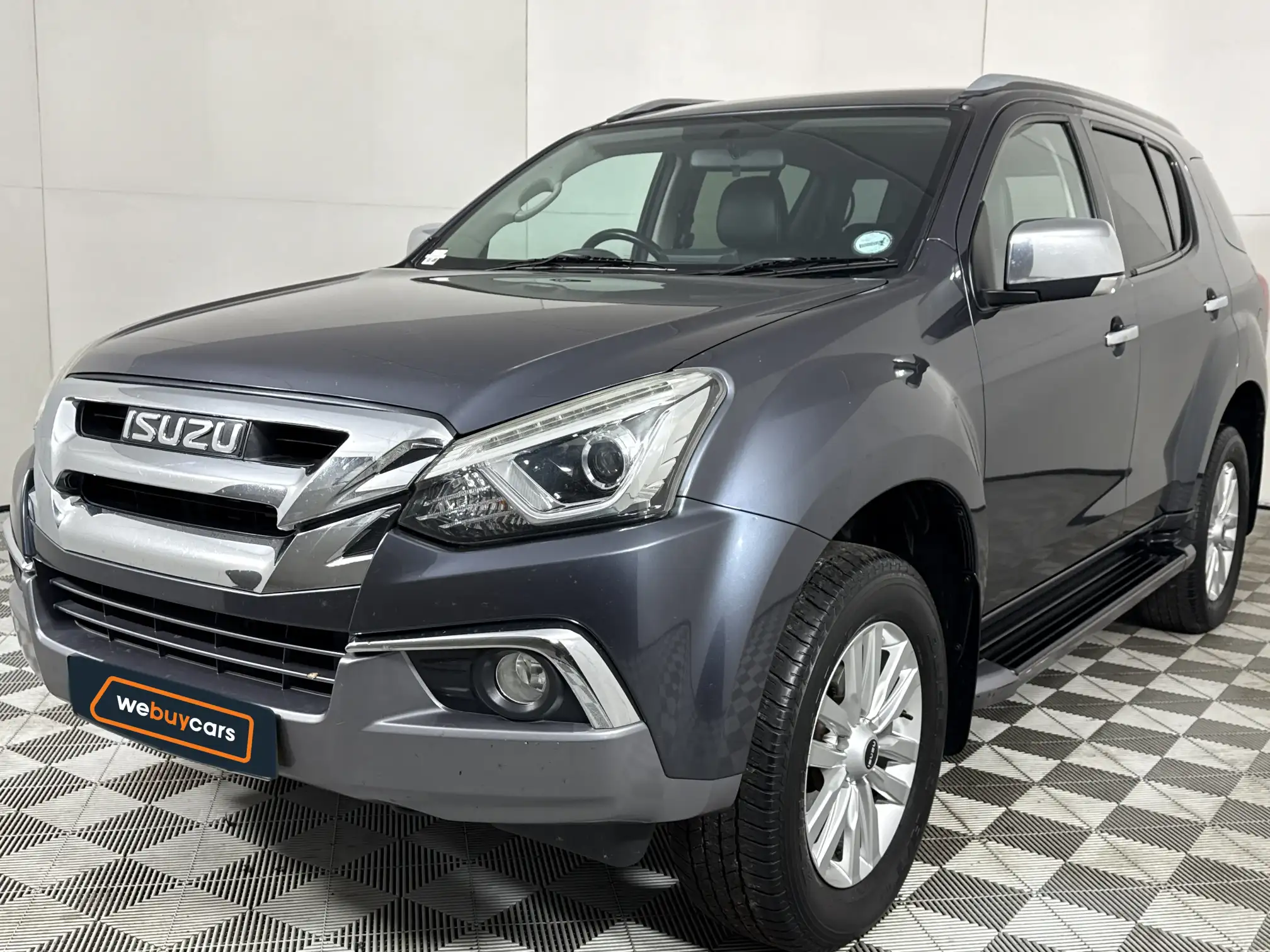 2020 Isuzu MU-X