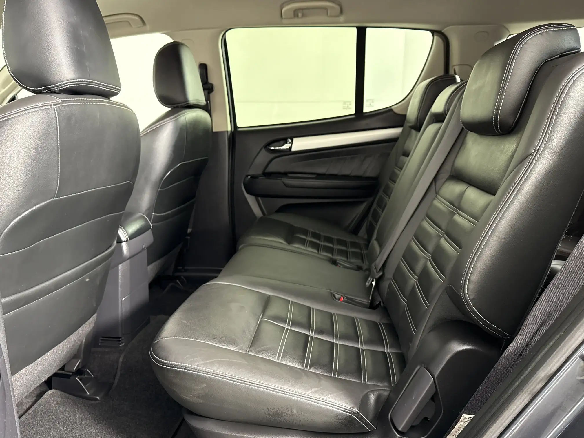Isuzu MU-X