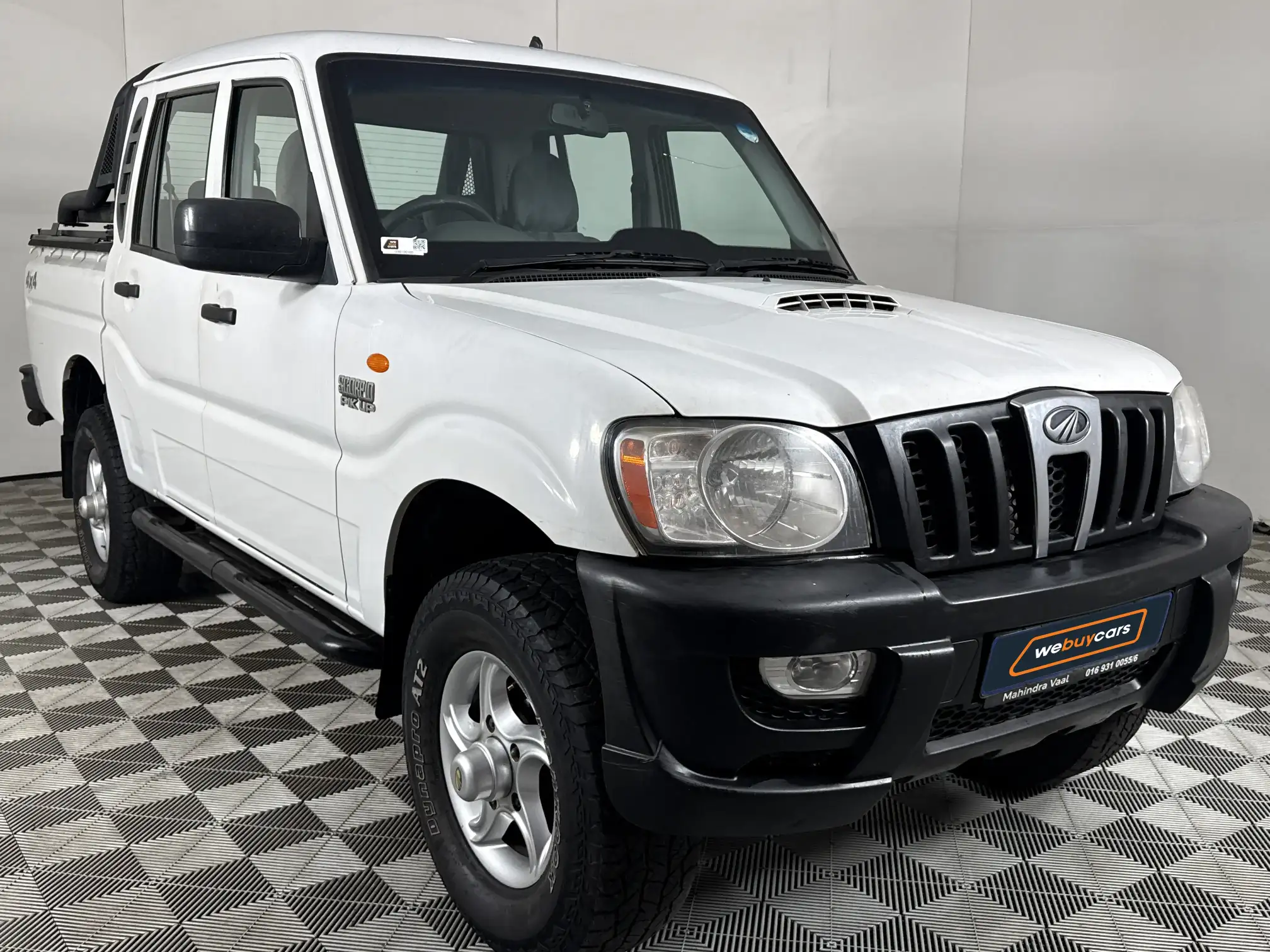Mahindra PIK UP