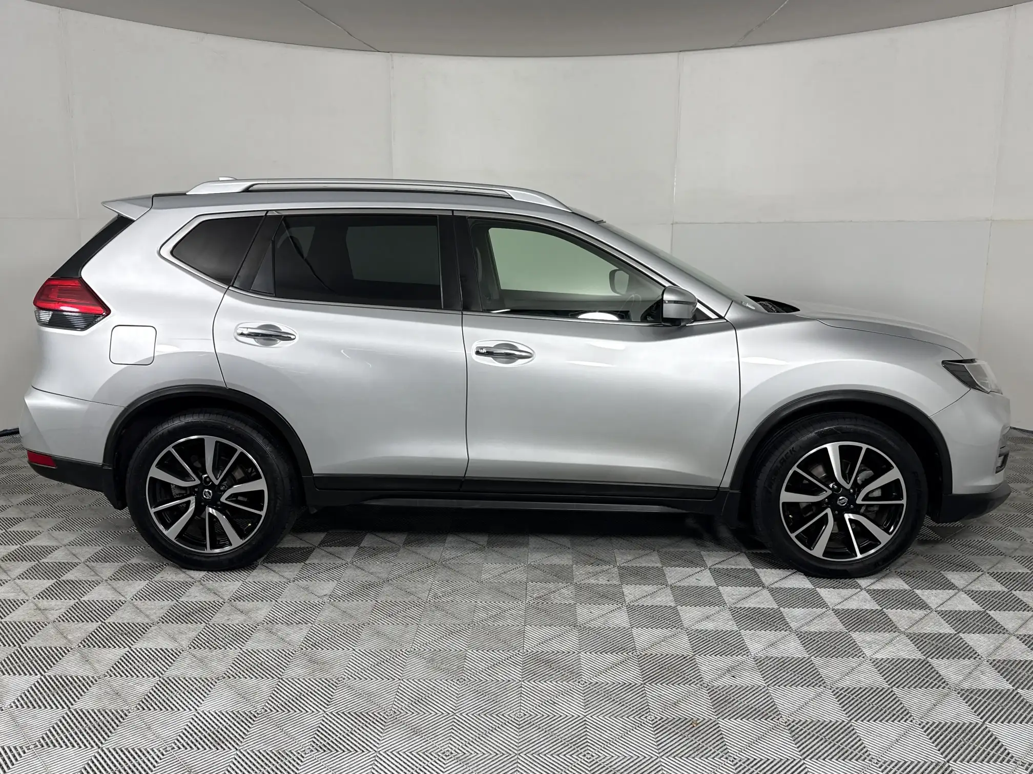 Nissan X Trail