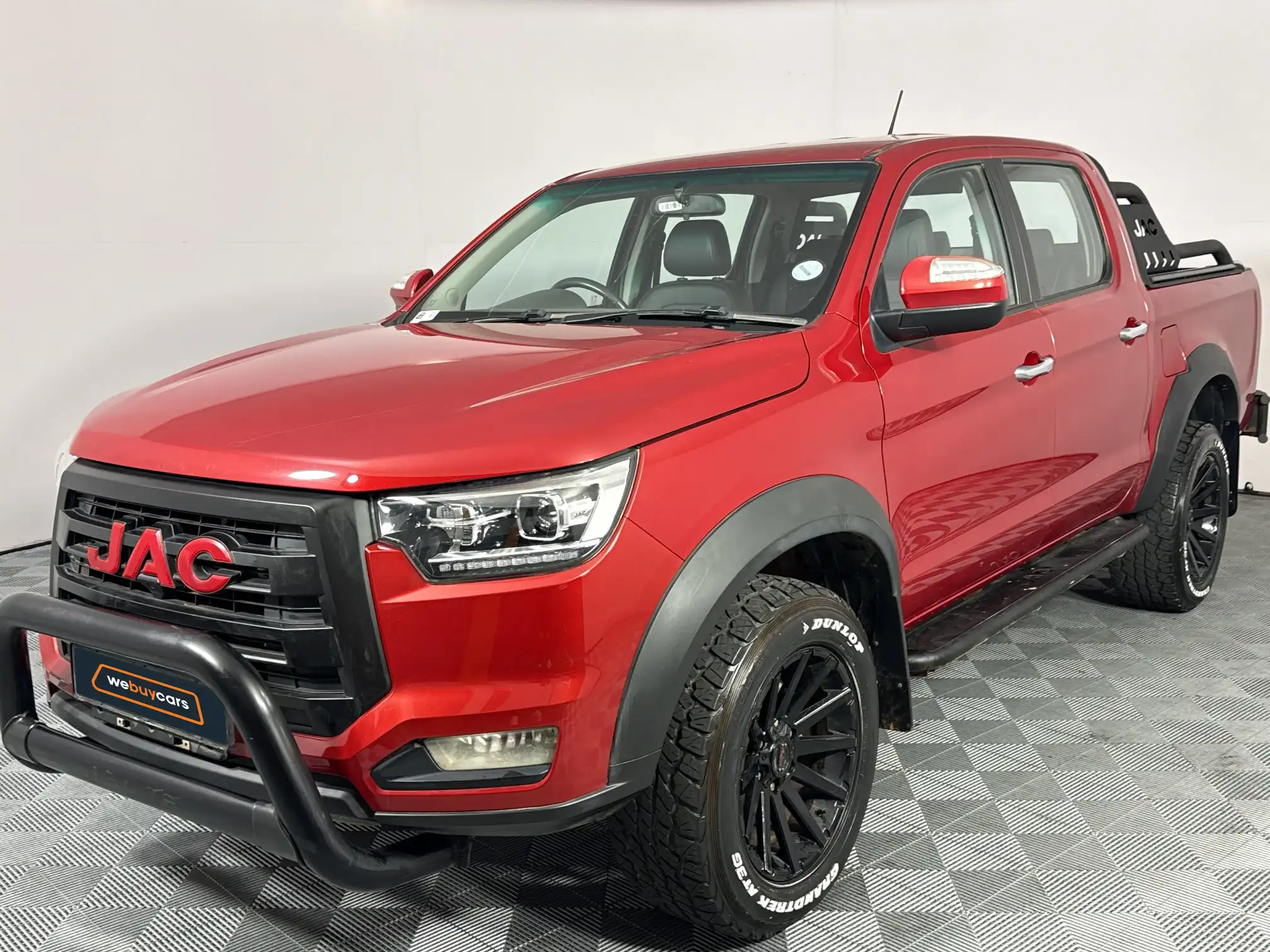 2023 JAC T8