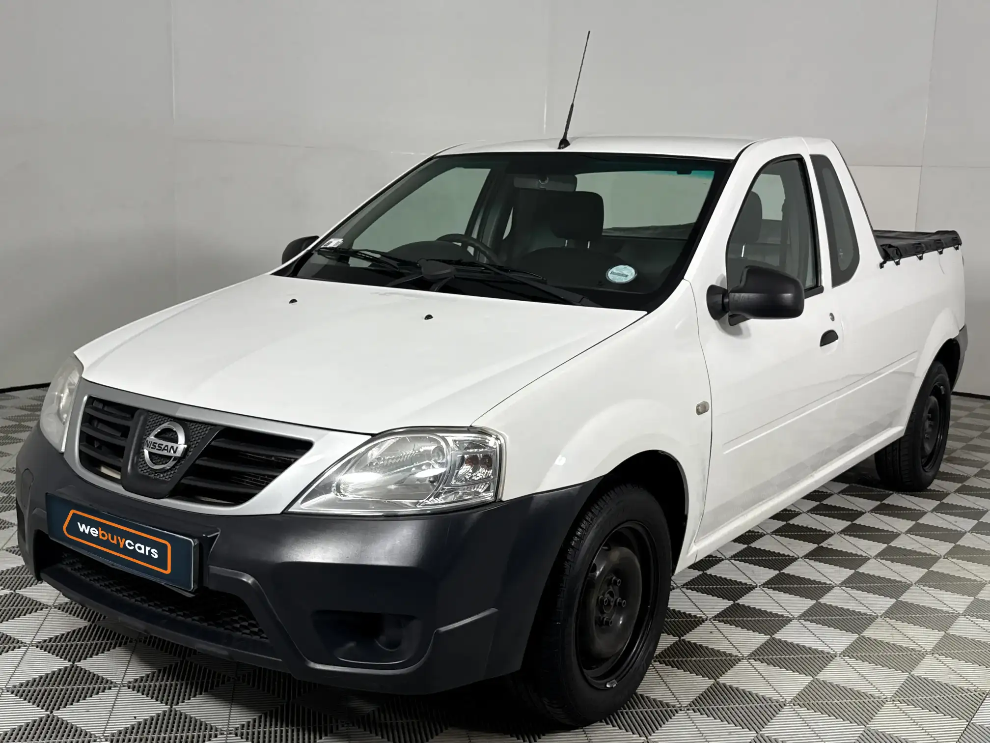 2016 Nissan NP200