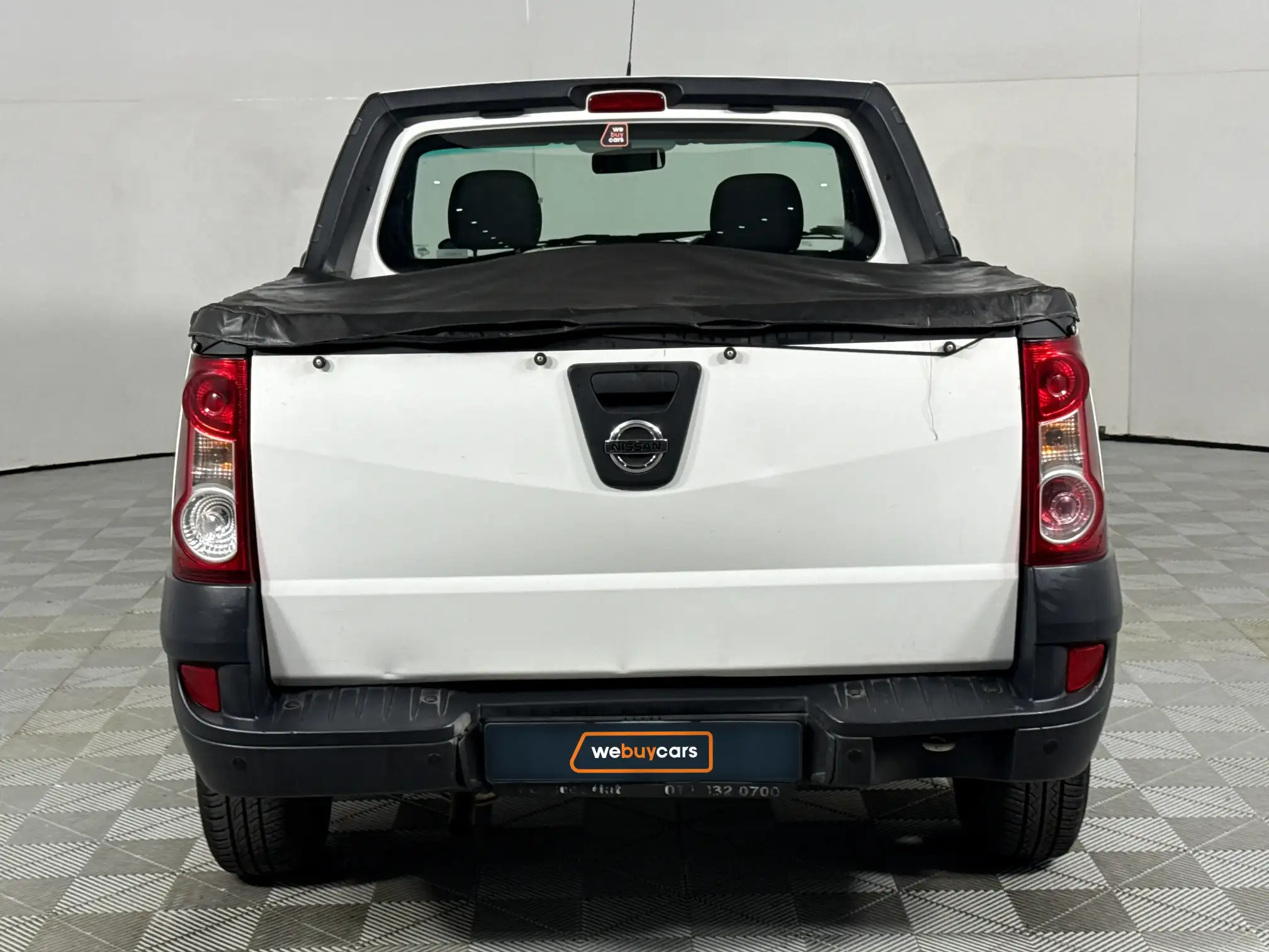 Nissan NP200