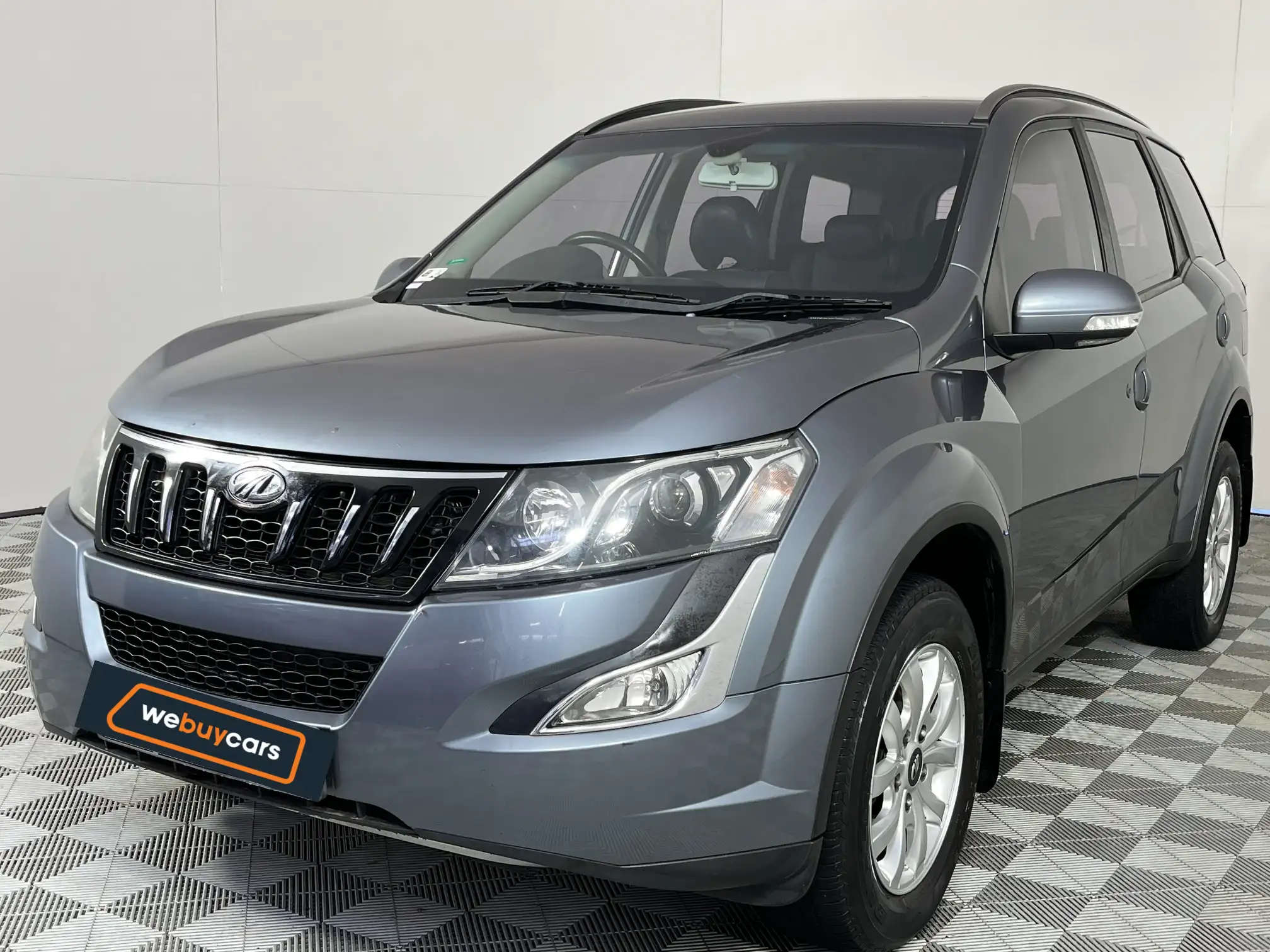 2018 Mahindra XUV