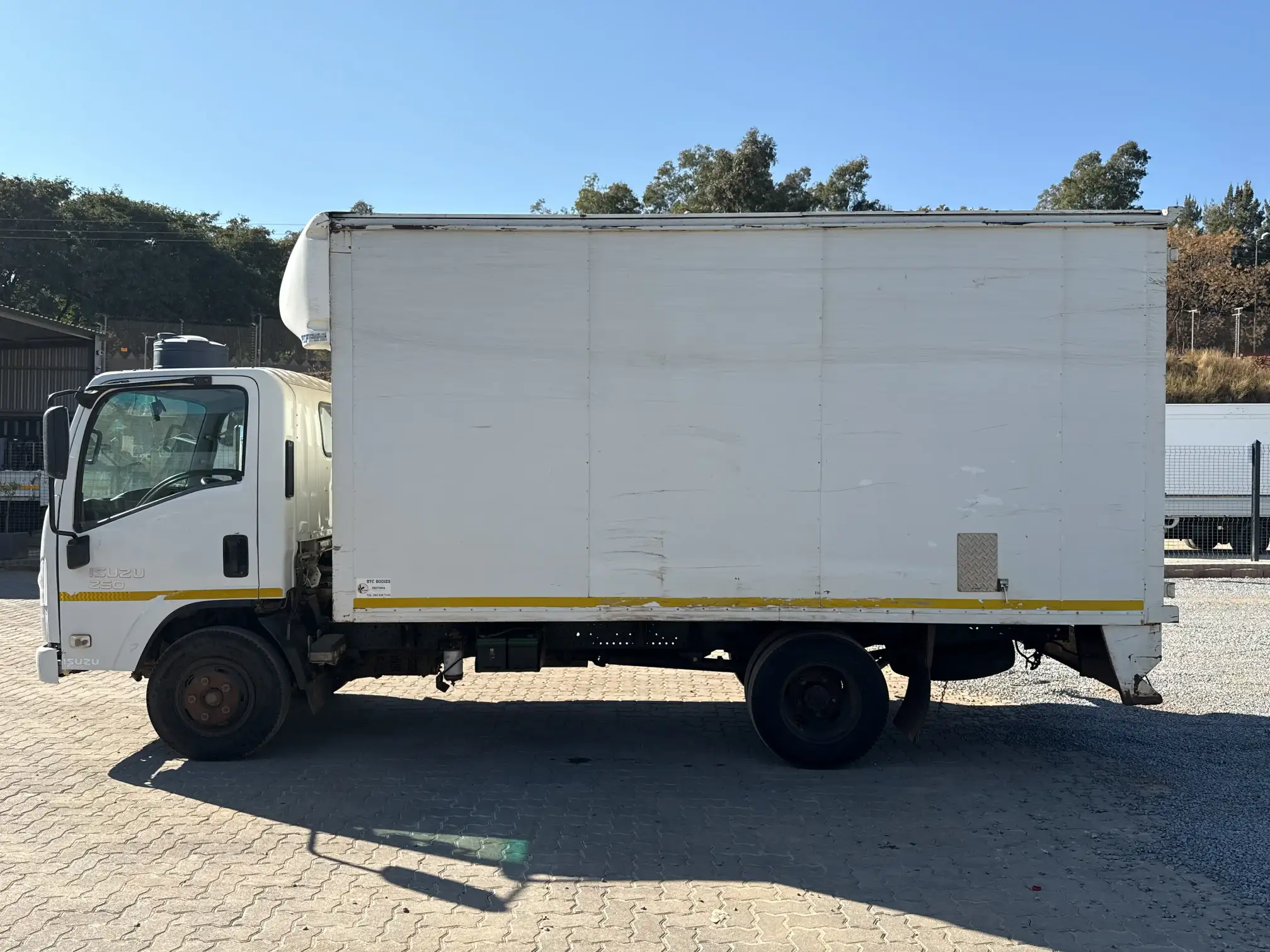 Isuzu NMR