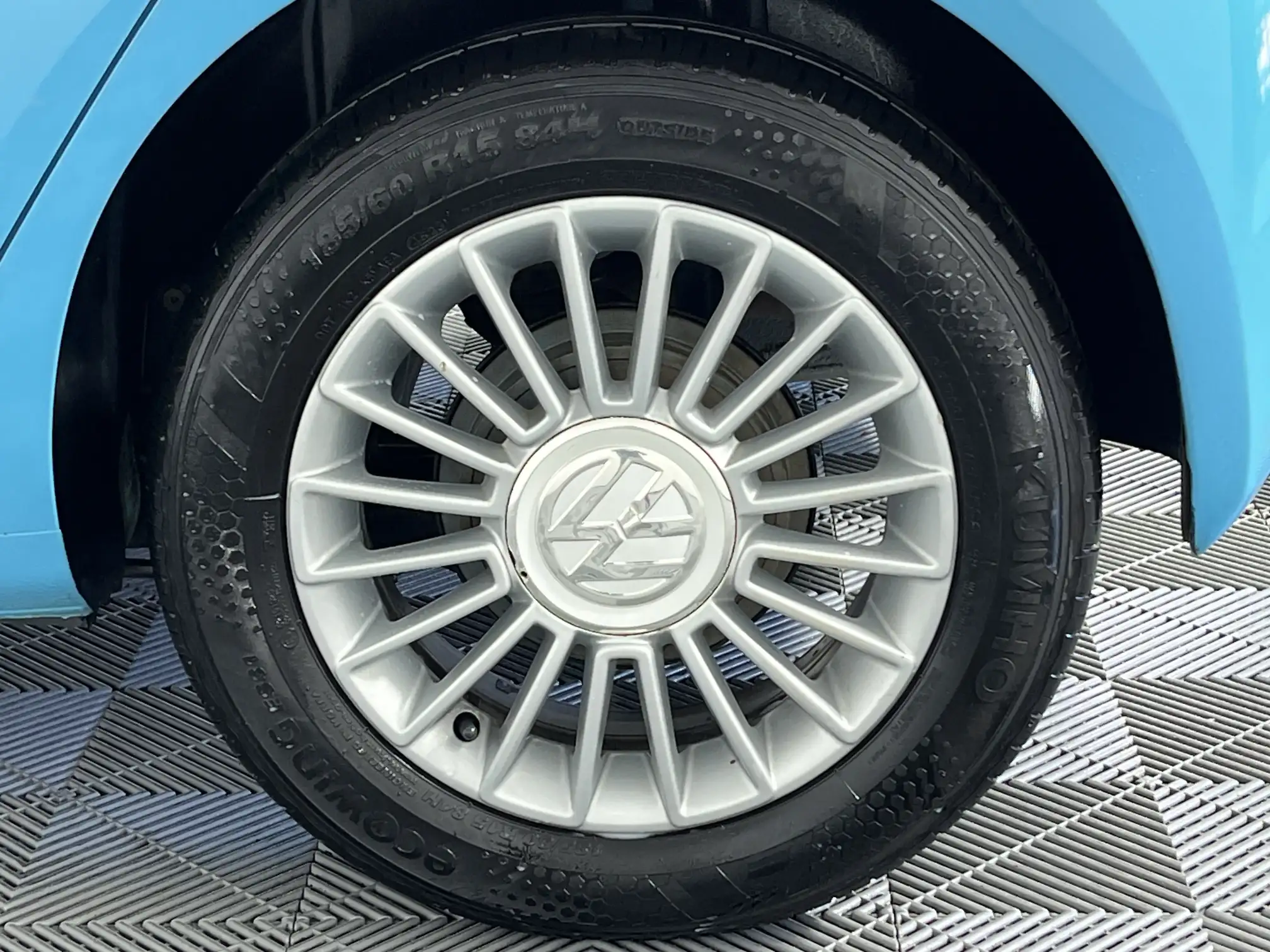 Volkswagen UP