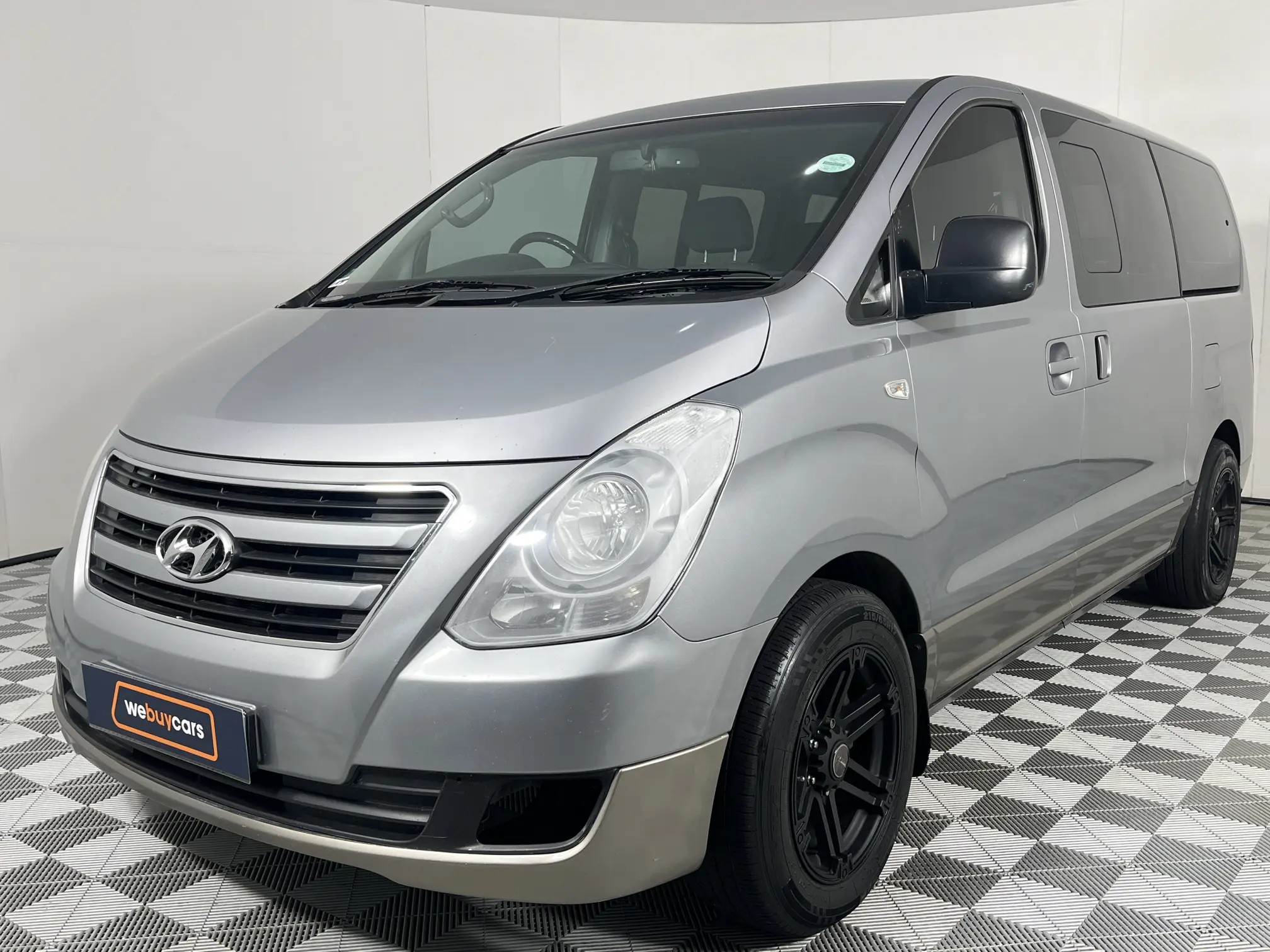 2016 Hyundai H-1 2.5 CRDi A/t/ 2.5 Elite Auto