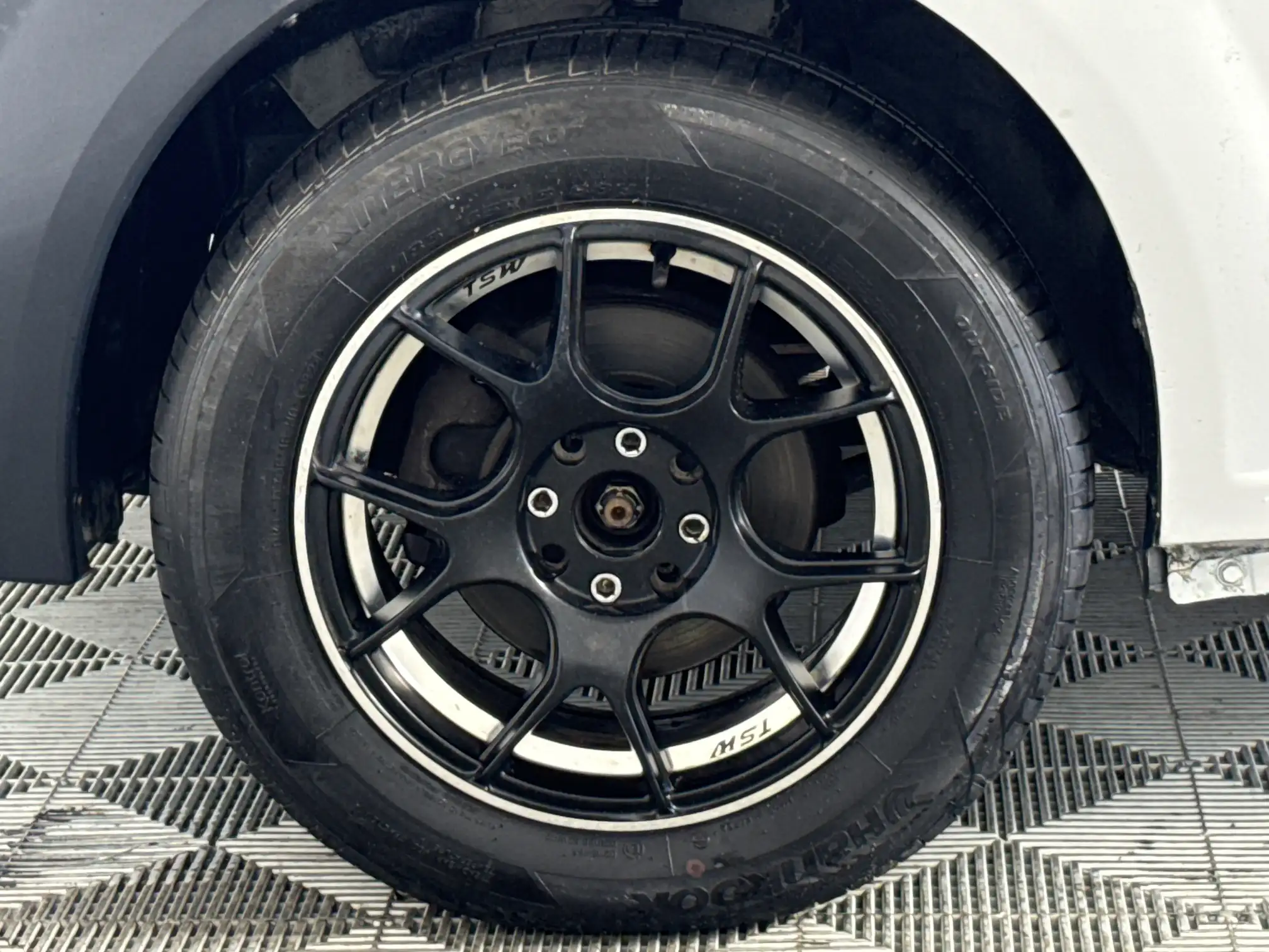 Nissan NP200