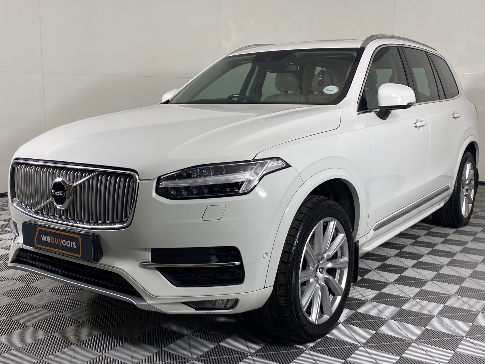 Used 2017 Volvo Xc90 D5 Momentum AWD For Sale | WeBuyCars