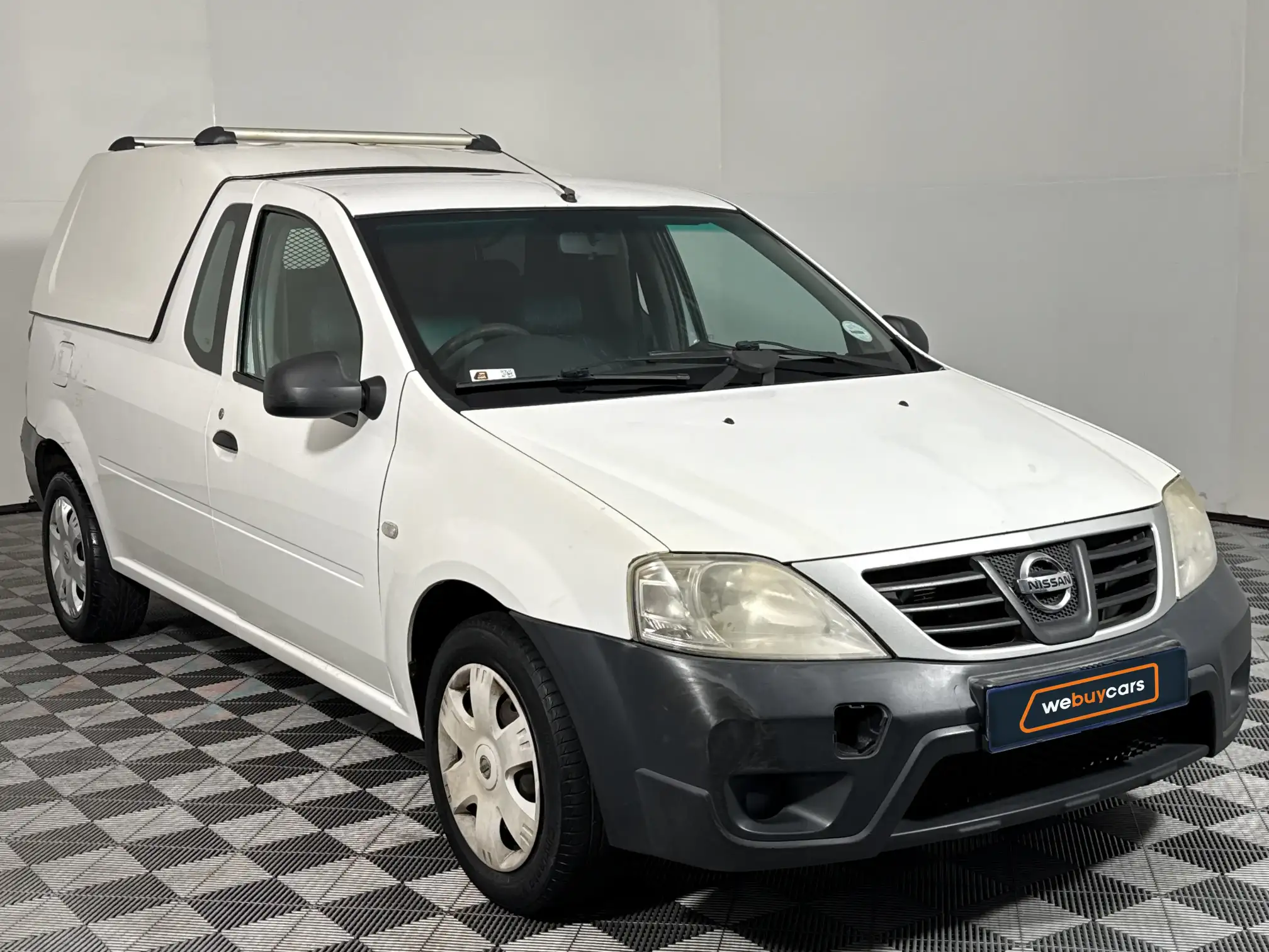 Nissan NP200