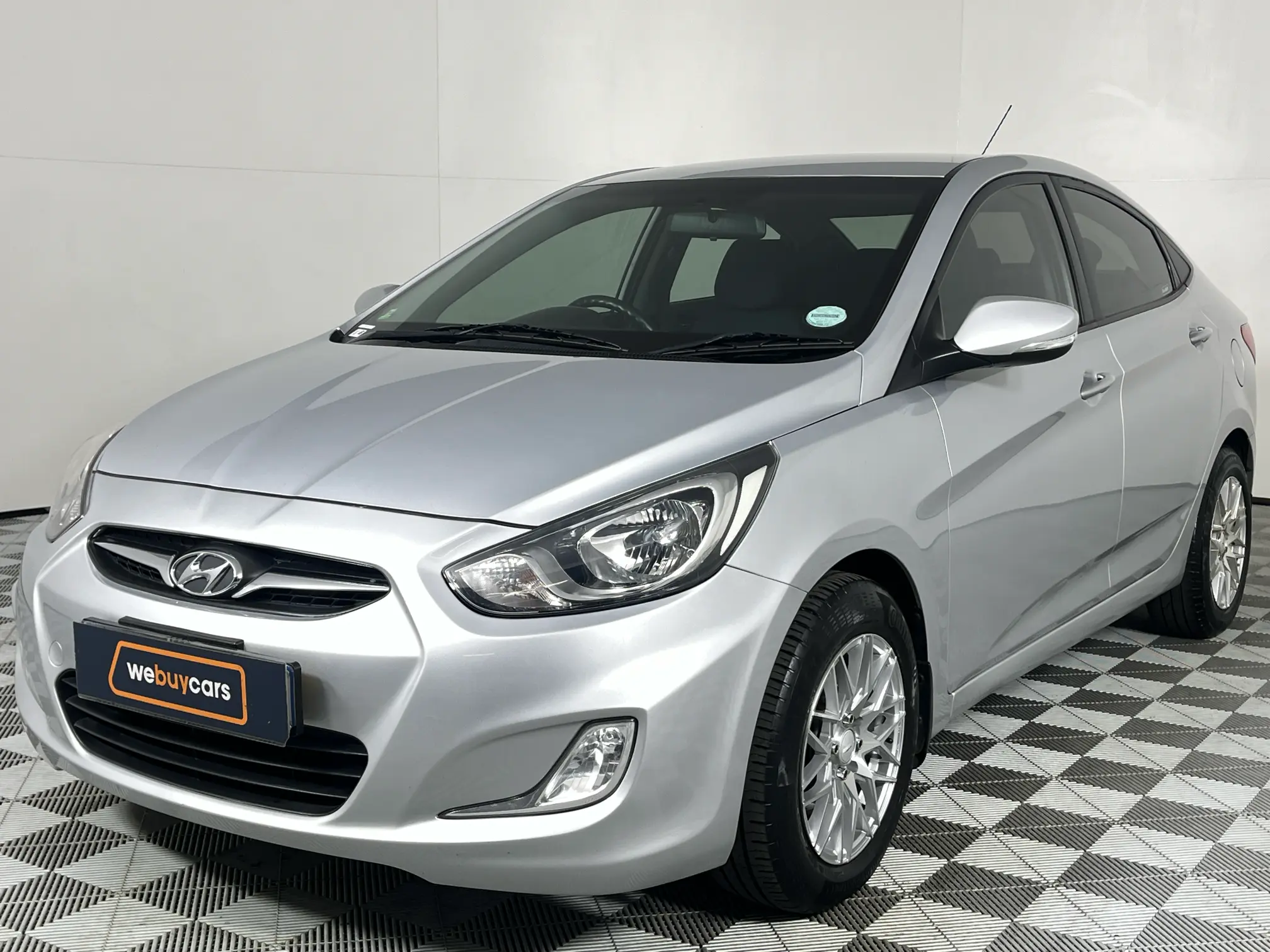 2013 Hyundai Accent 1.6 Gls/fluid Auto