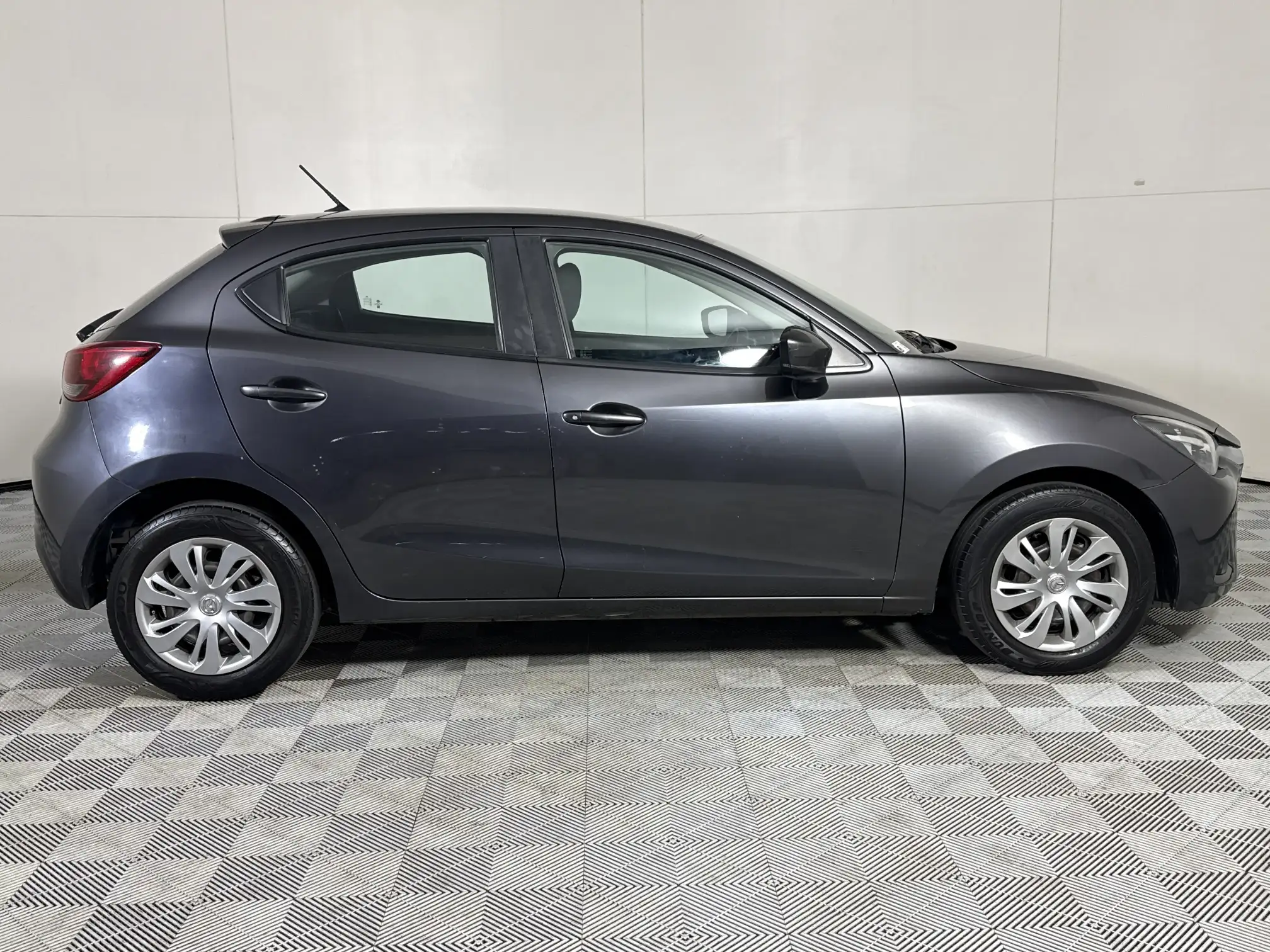 Mazda Mazda 2