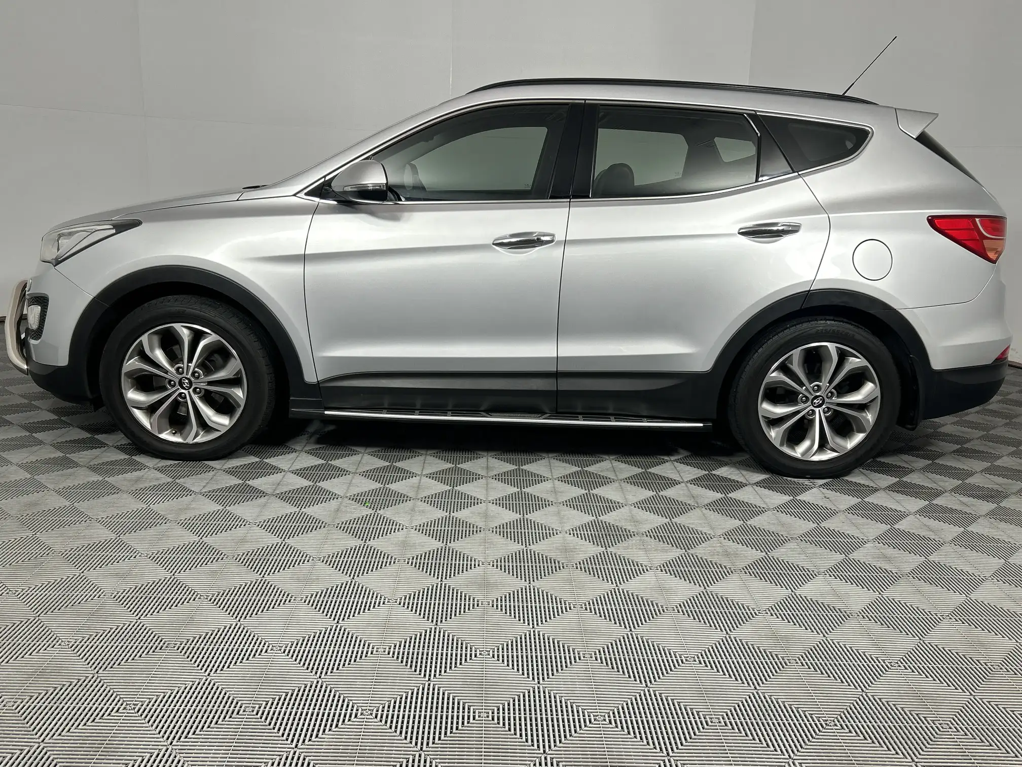 Hyundai Santa-FE