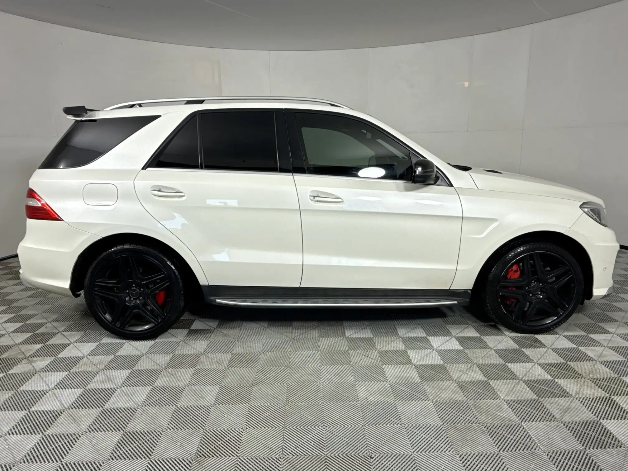 Mercedes-Benz M Class