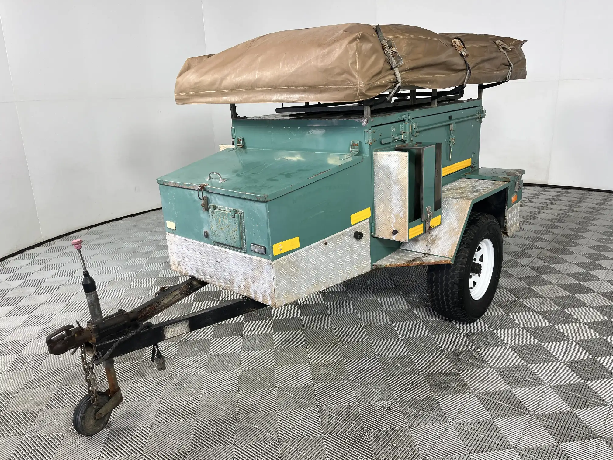 2002 Afrispoor Mongoose