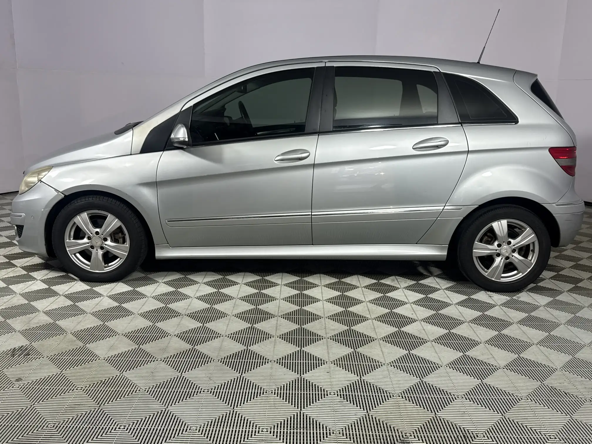 Mercedes-Benz B Class