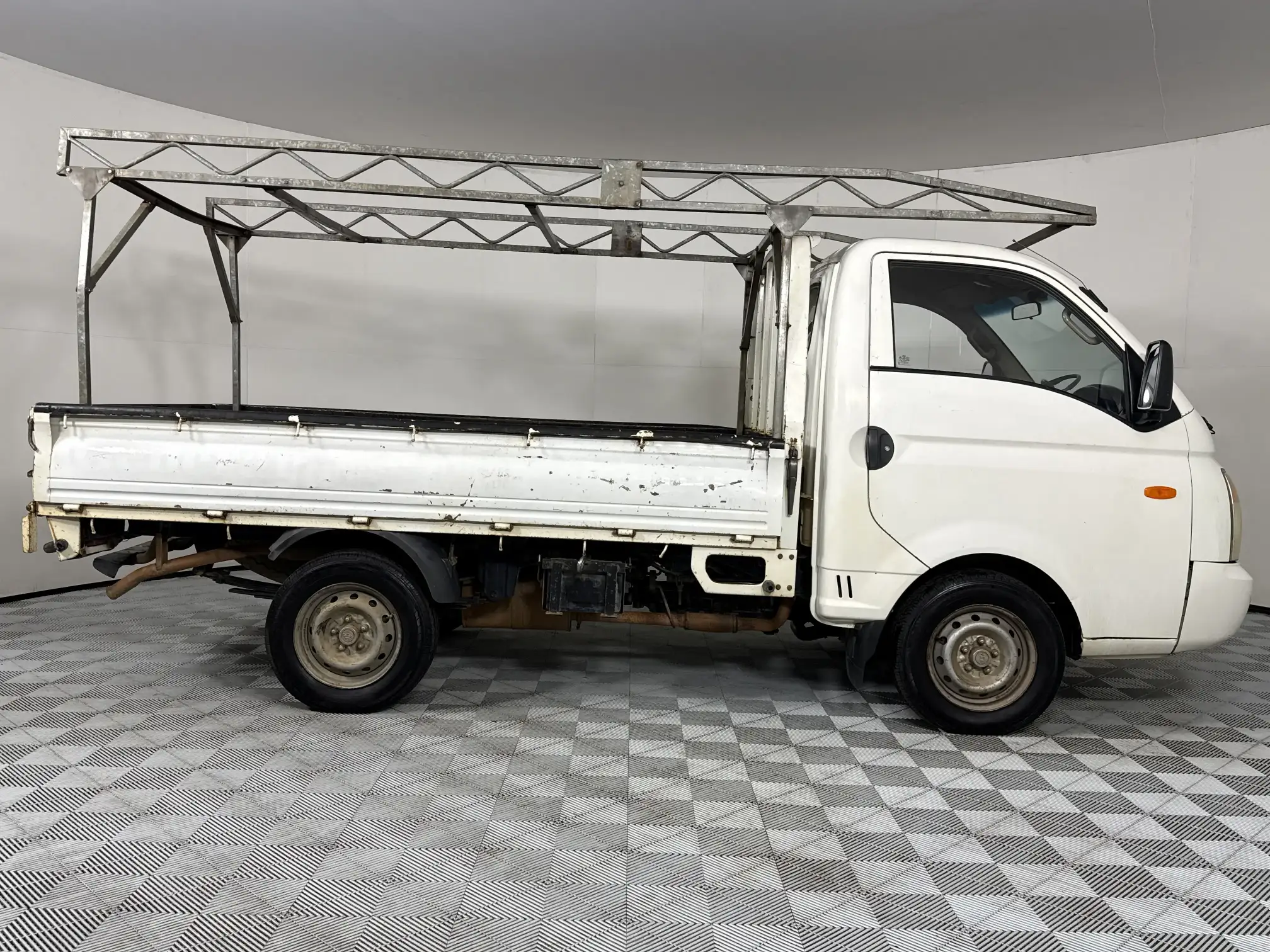 Hyundai H100