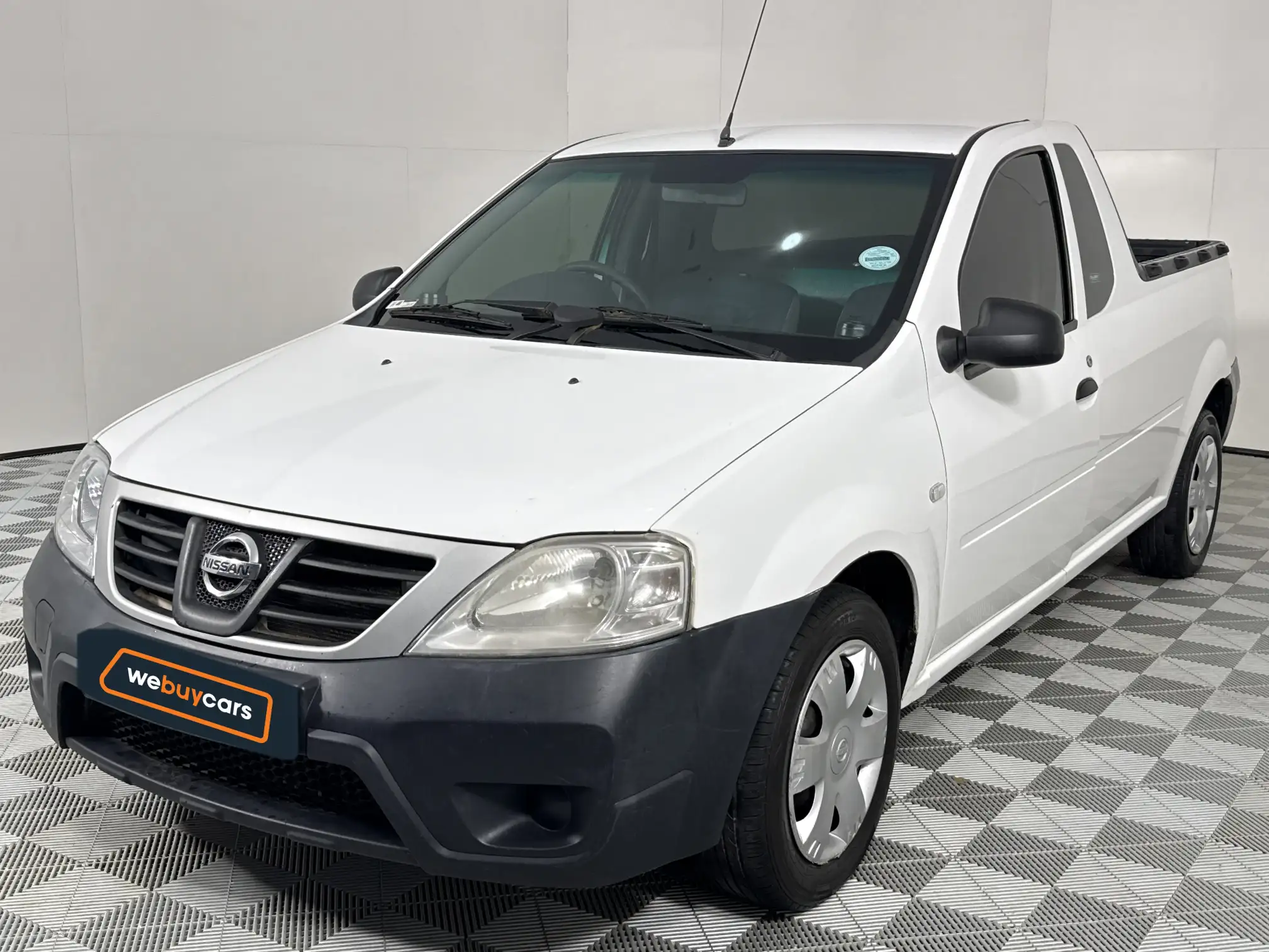 2014 Nissan NP200