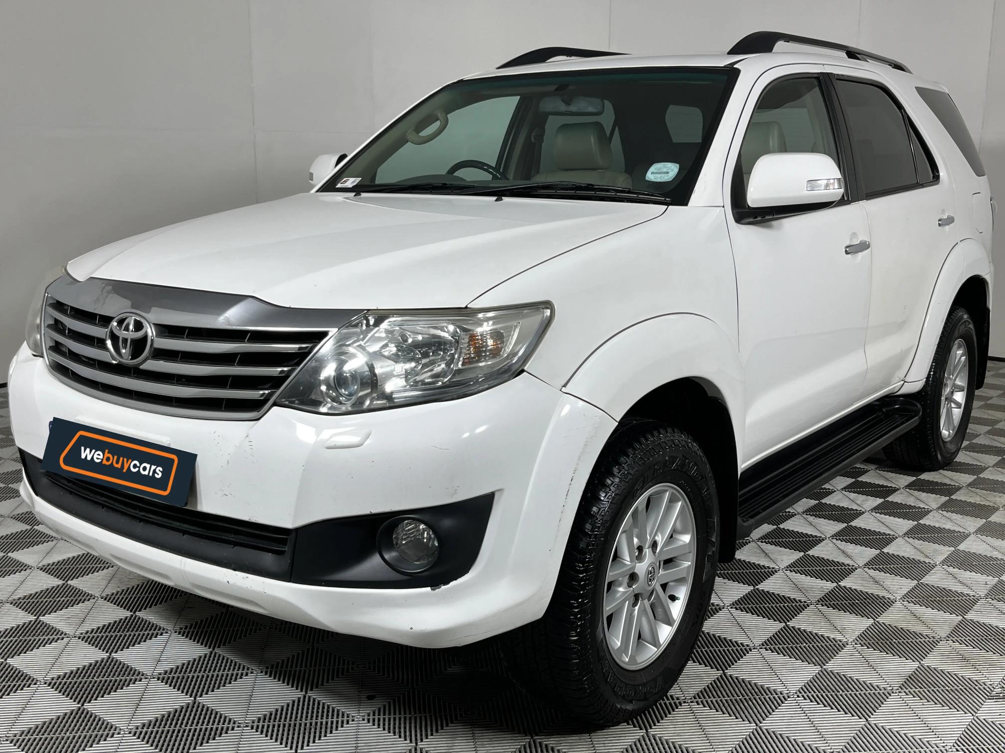 Toyota Fortuner III 4.0 V6 Auto Raised Body