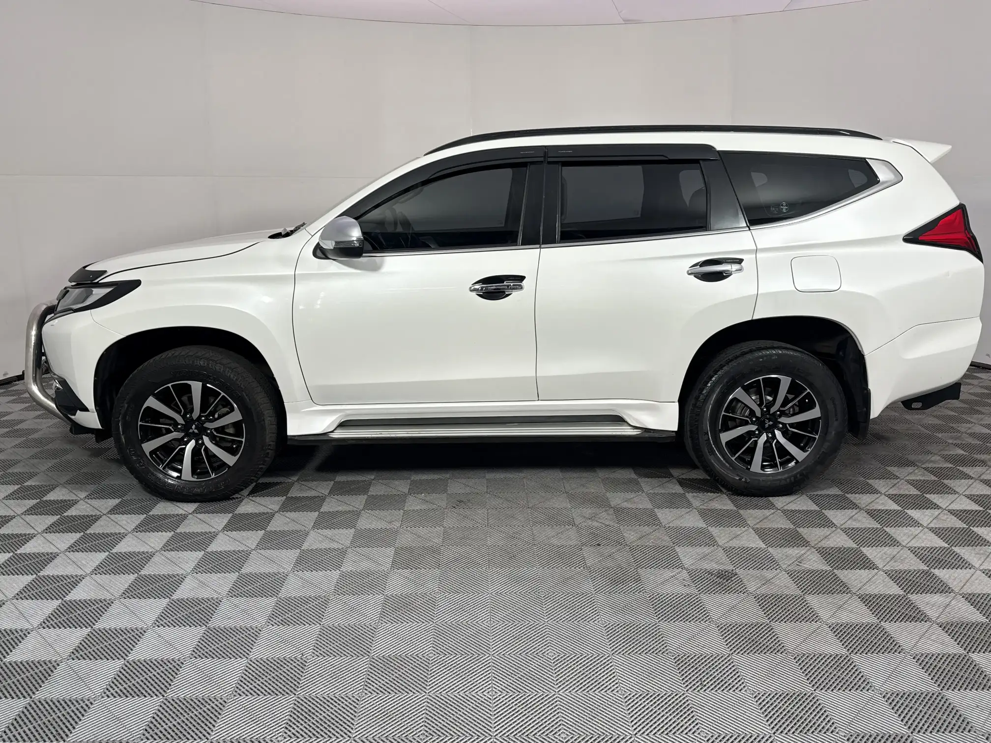 Mitsubishi Pajero Sport