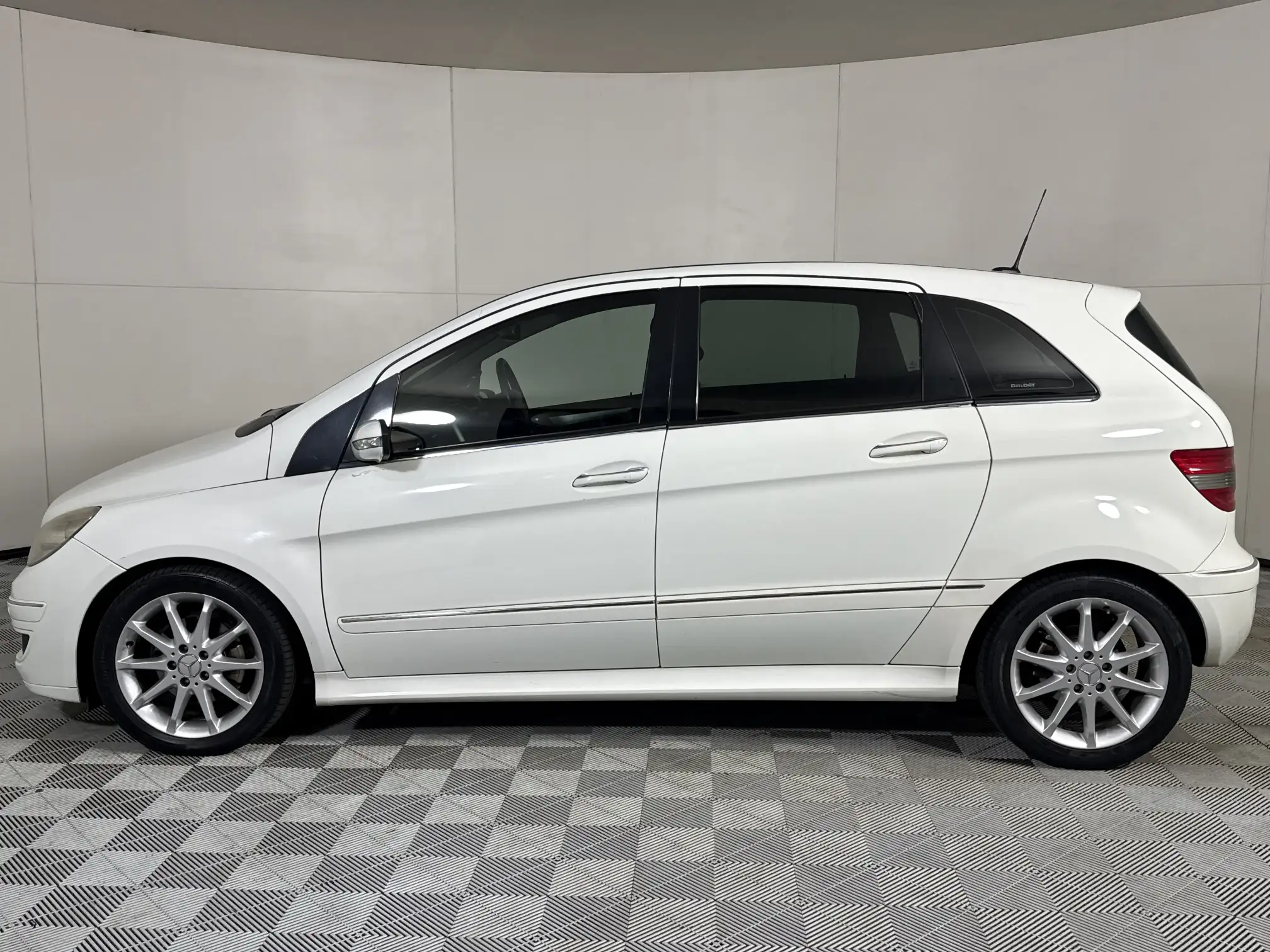 Mercedes-Benz B Class