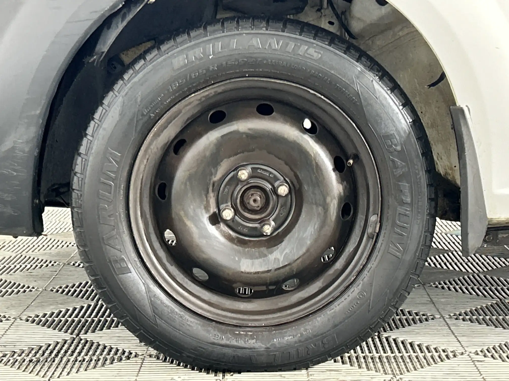 Nissan NP200