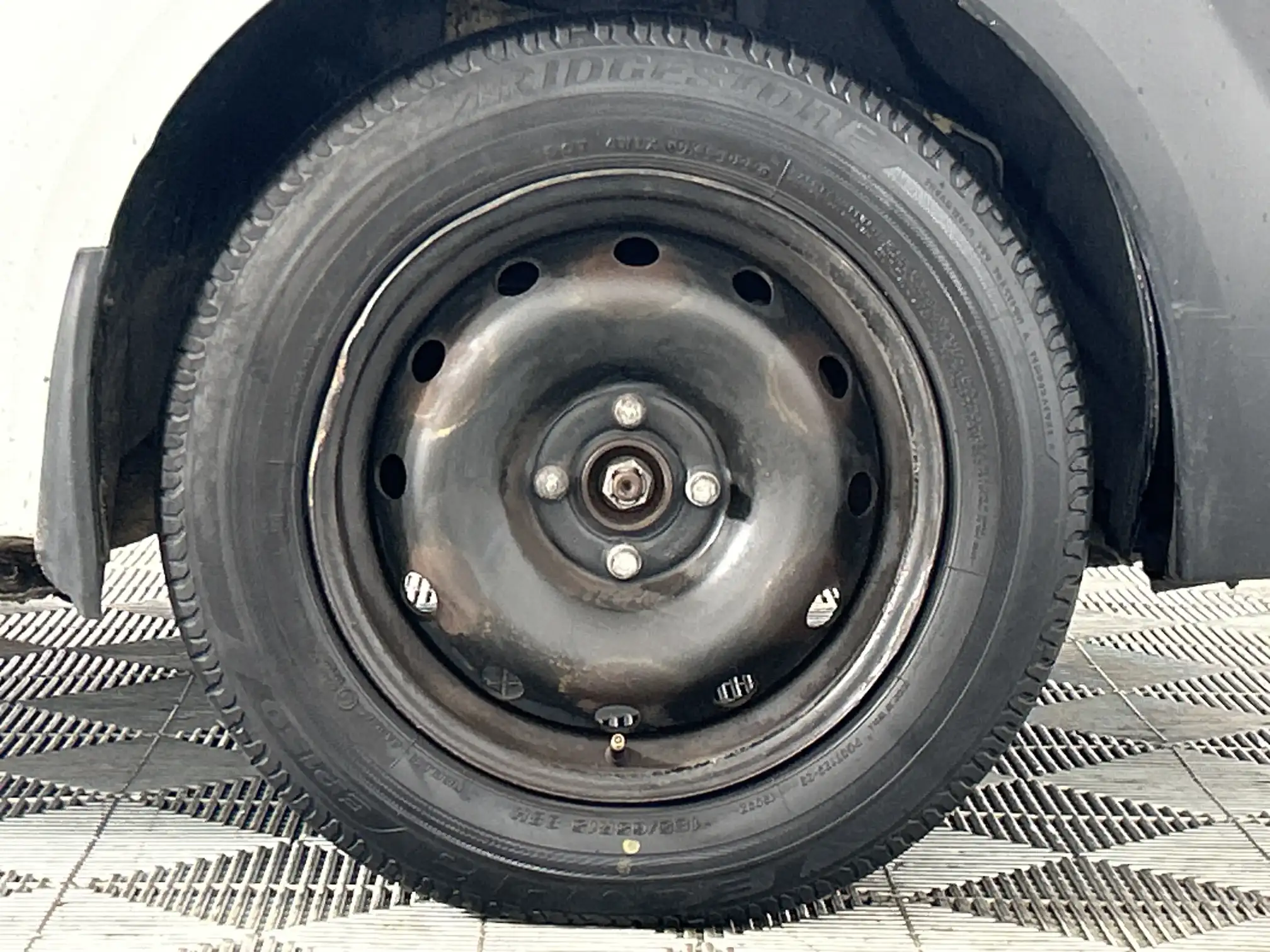 Nissan NP200