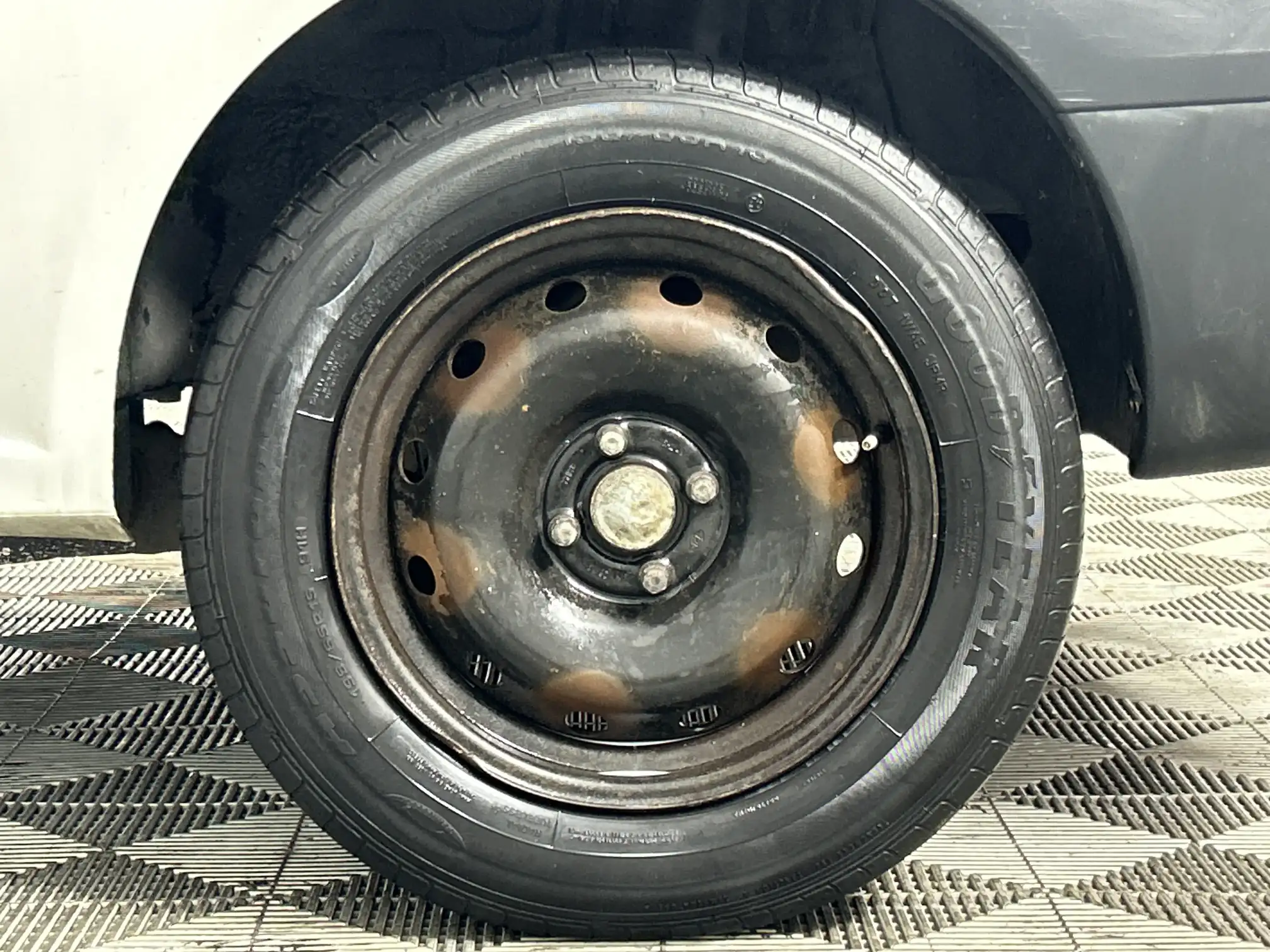 Nissan NP200