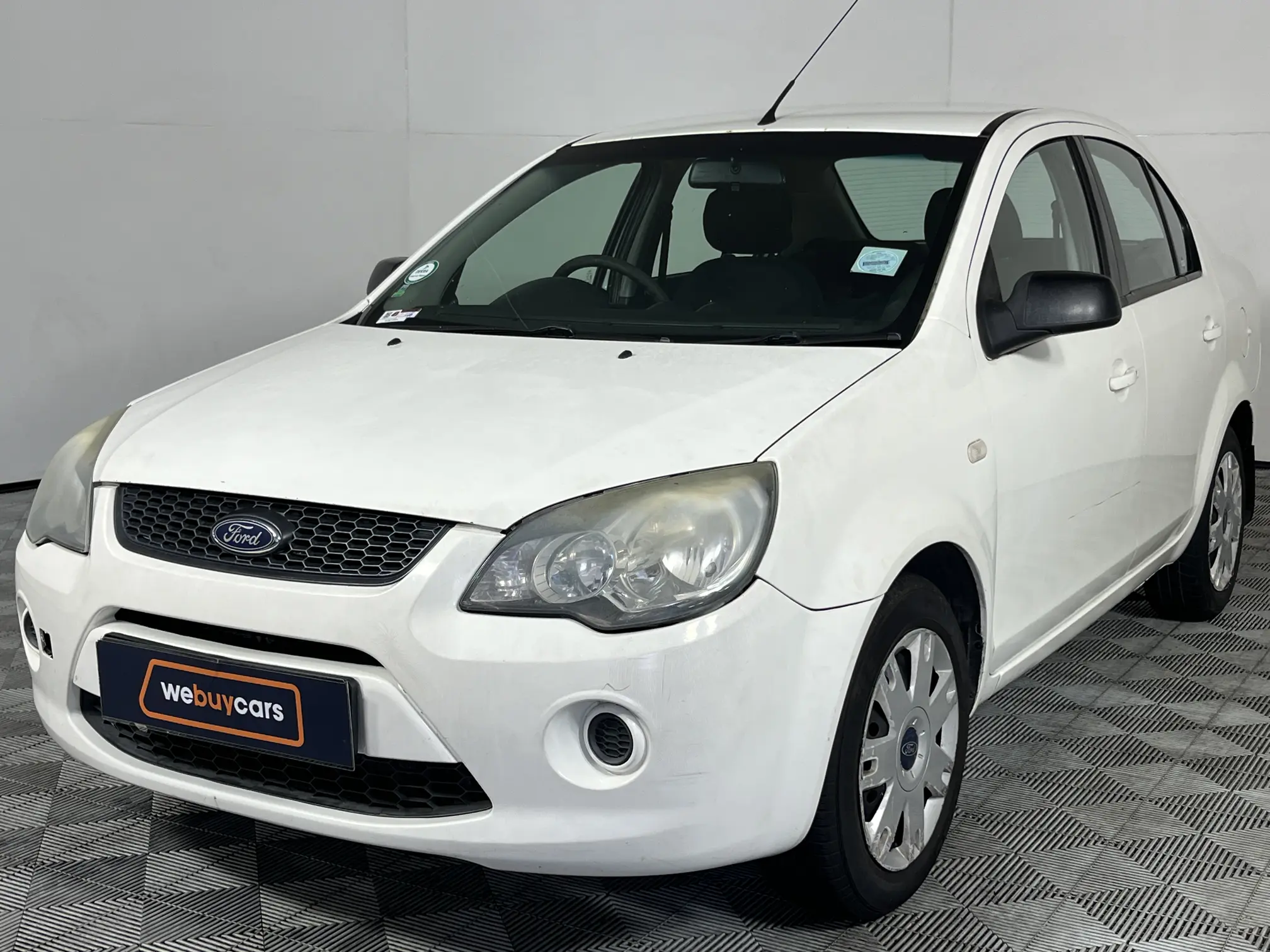 2015 Ford Ikon 1.6 Ambiente