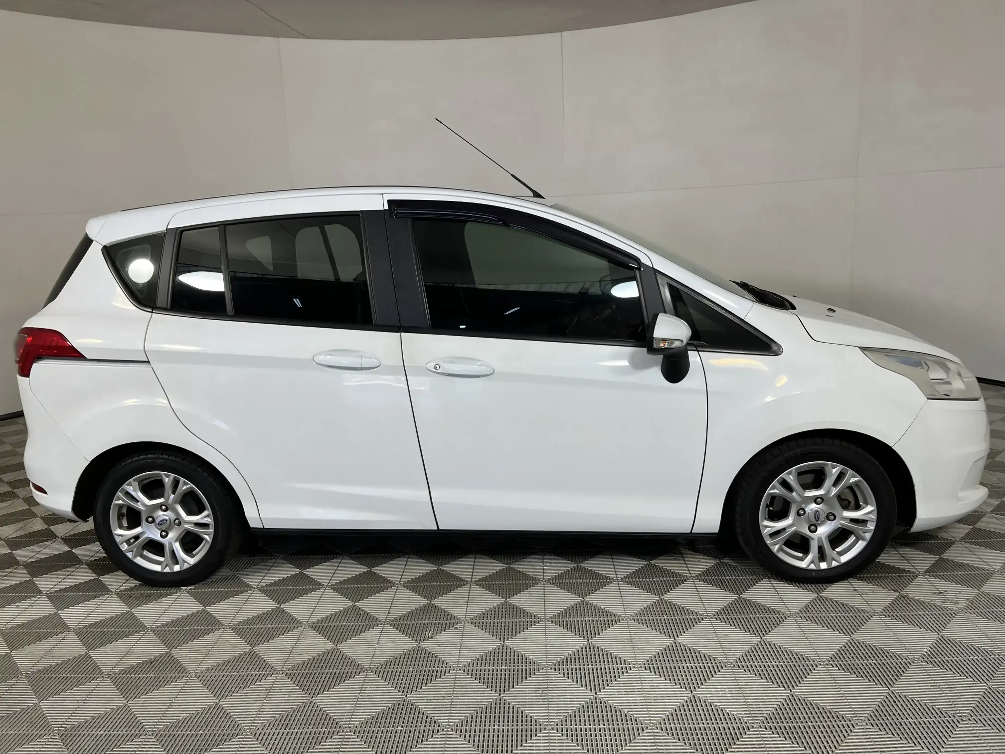 Ford B-MAX