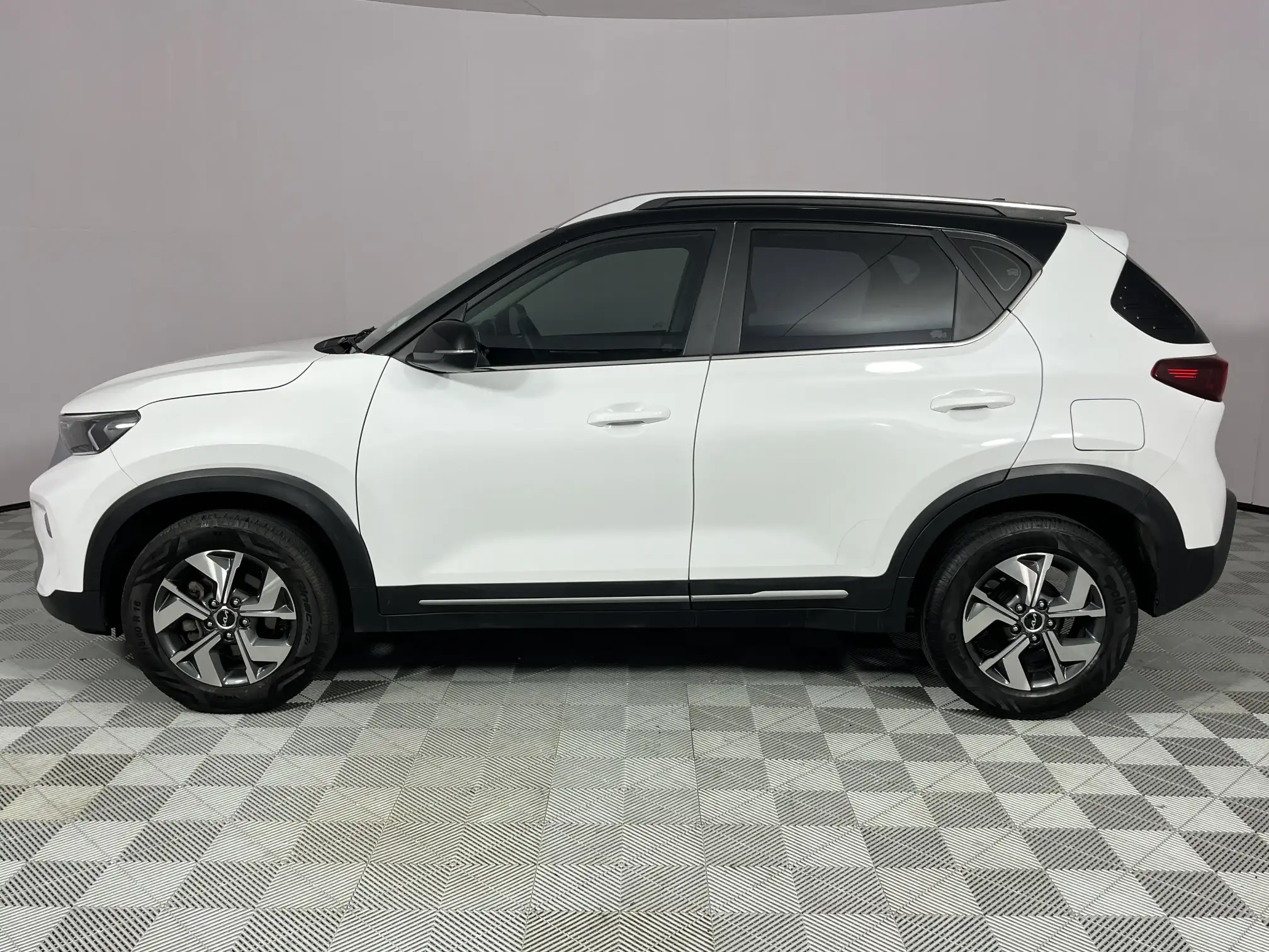 KIA Sonet