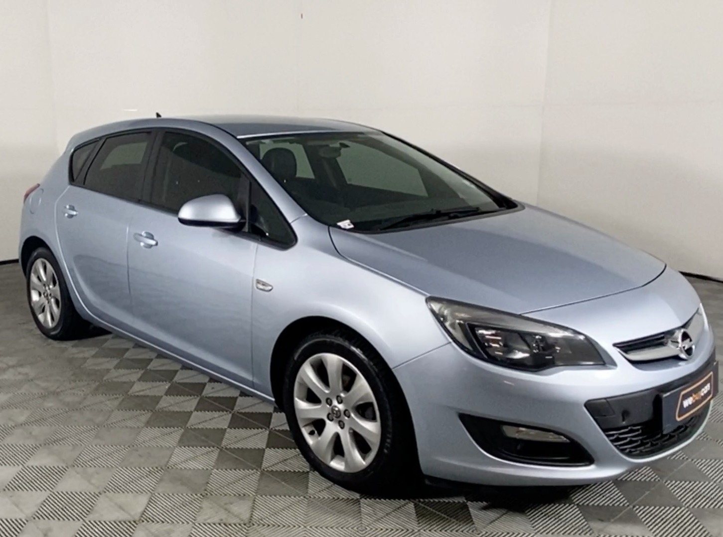 Essentia opel astra