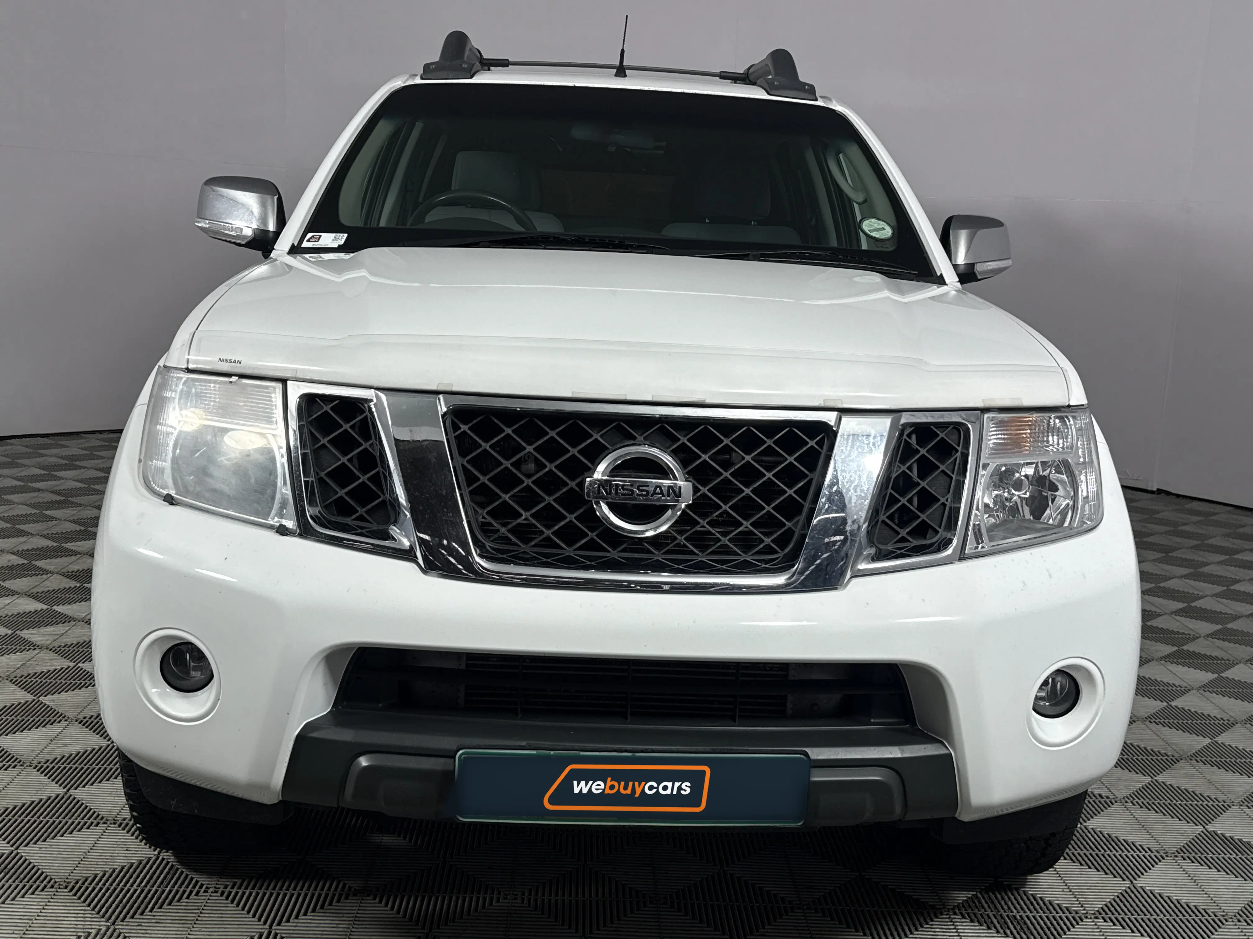 2015 Nissan Navara 3.0 DCI LE Auto 4x4 Pick Up Double Cab, photo 2