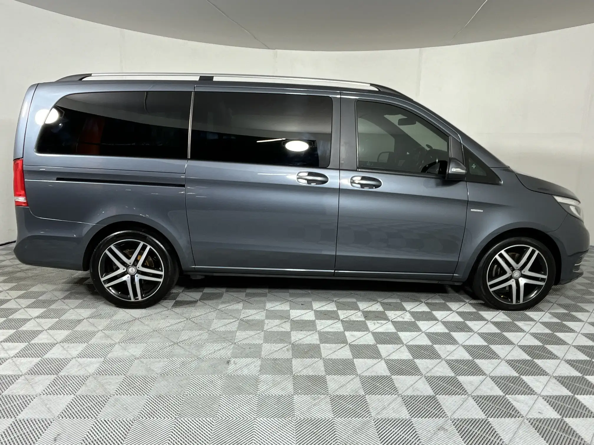 Mercedes-Benz Viano