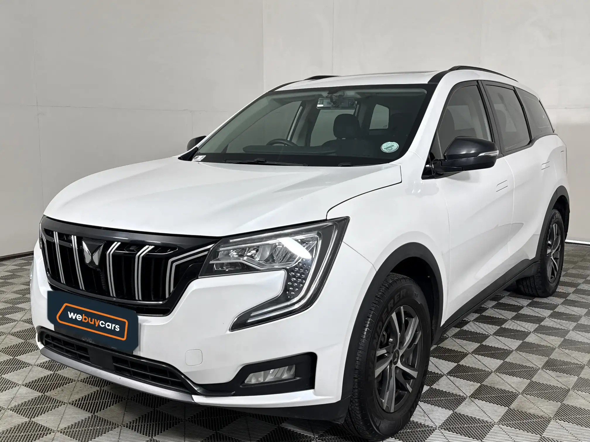 2024 Mahindra XUV 700