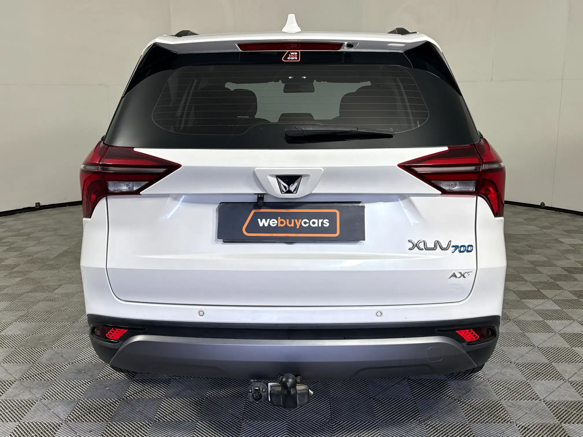 Mahindra XUV 700
