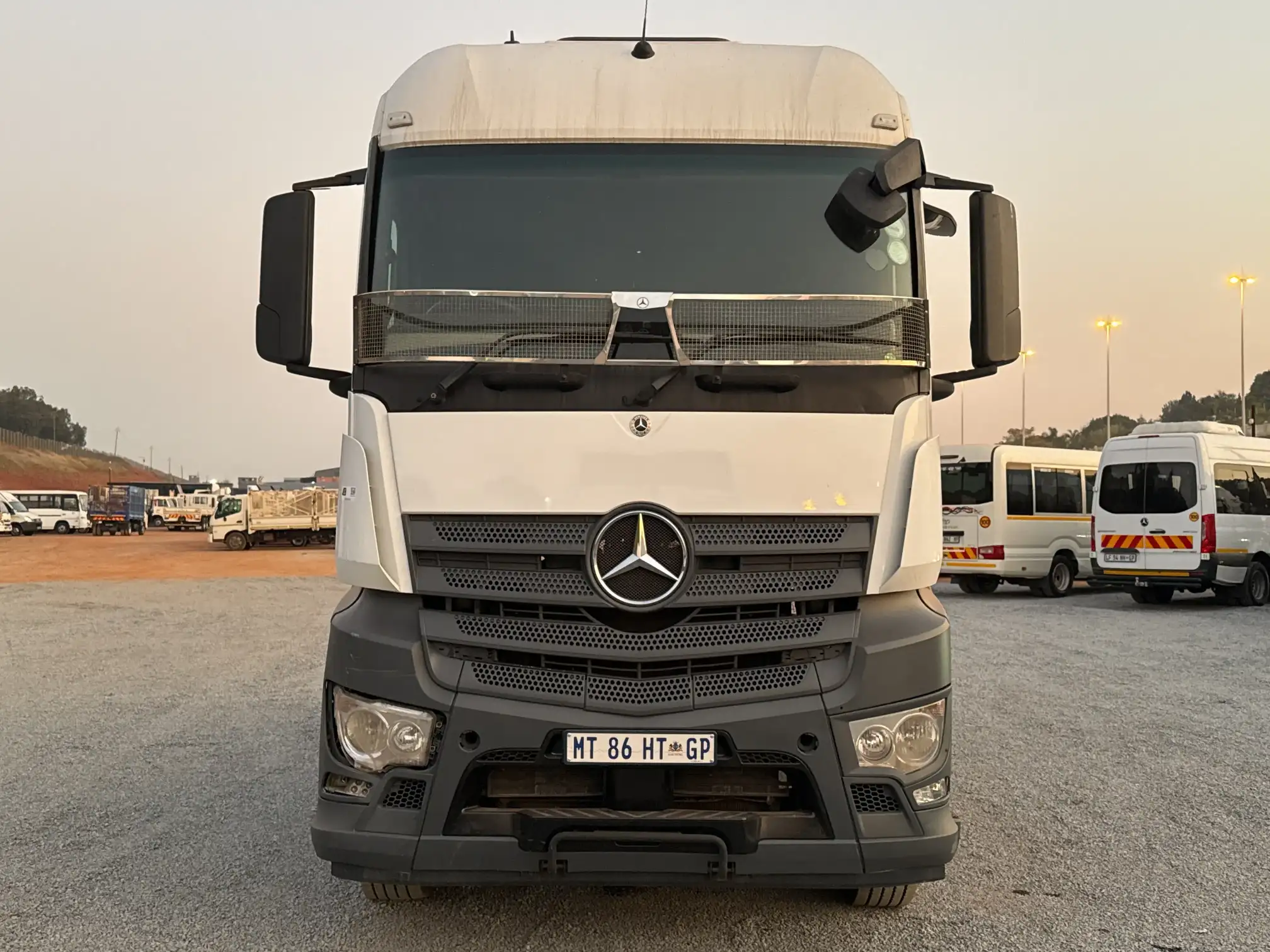 Mercedes-Benz 26 Series Actros