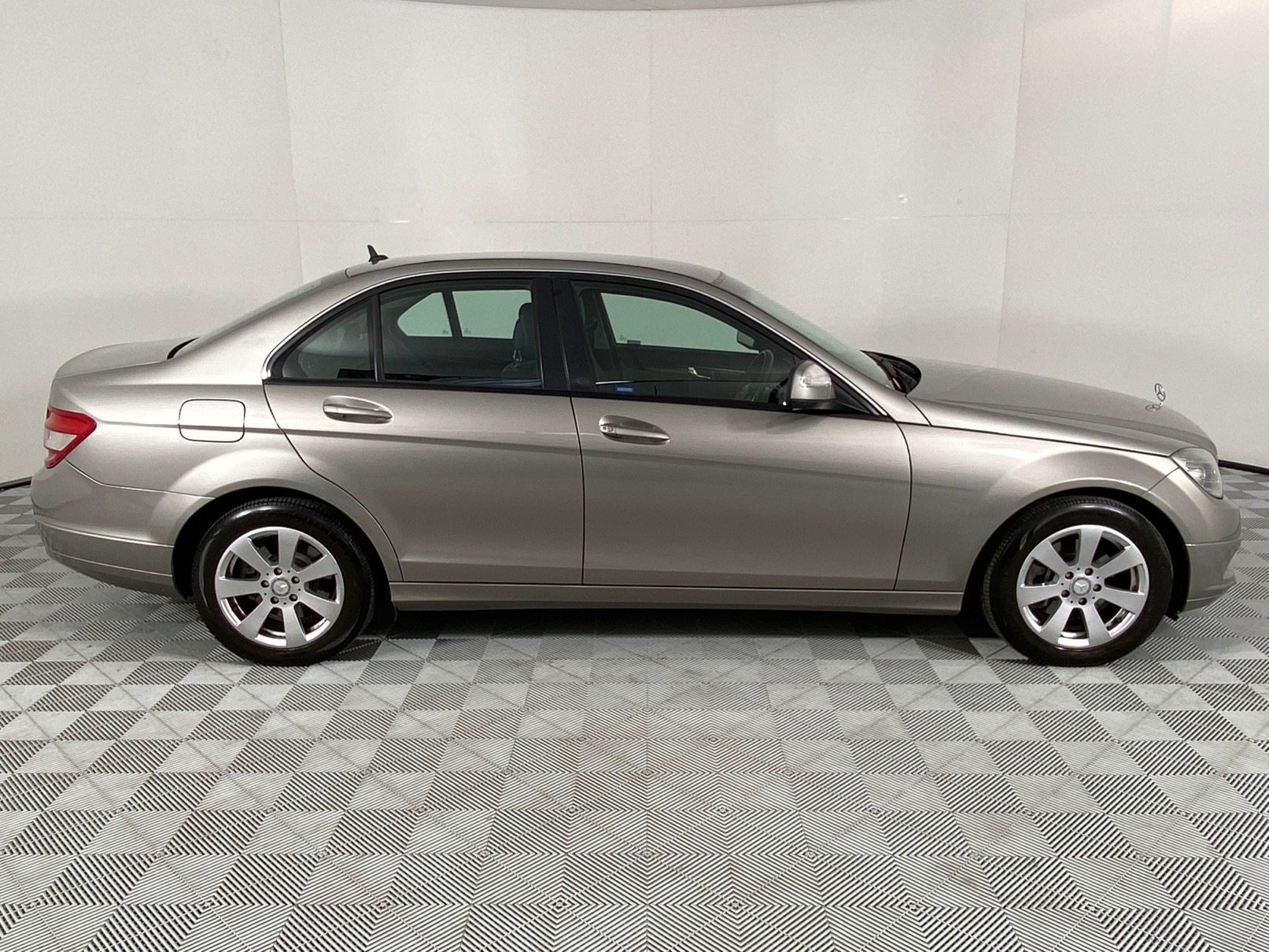 Used 2007 Mercedes-Benz C Class Sedan C200k Classic Auto for sale ...