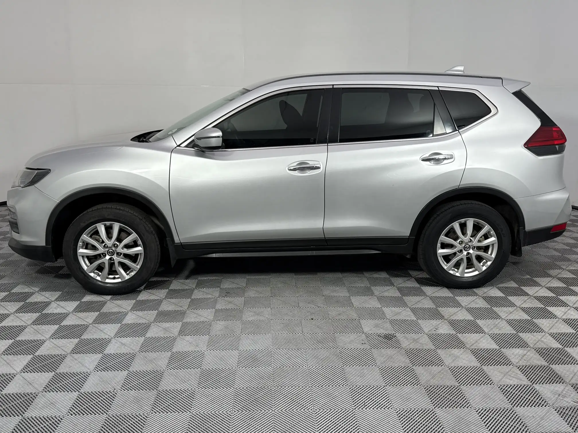Nissan X Trail