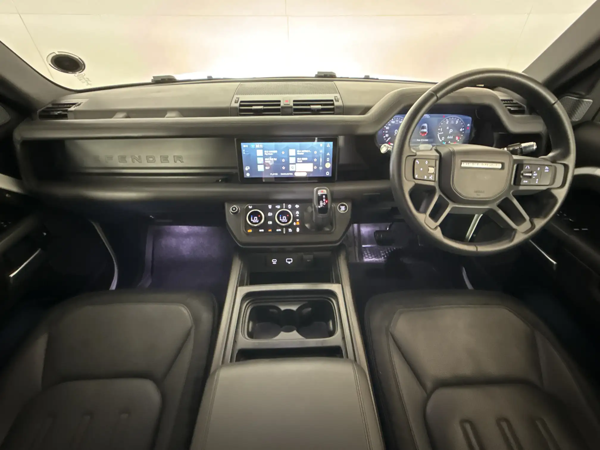 Land Rover Defender 90