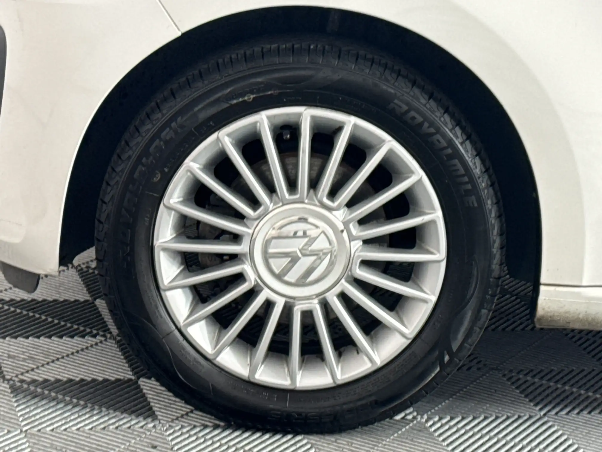 Volkswagen UP