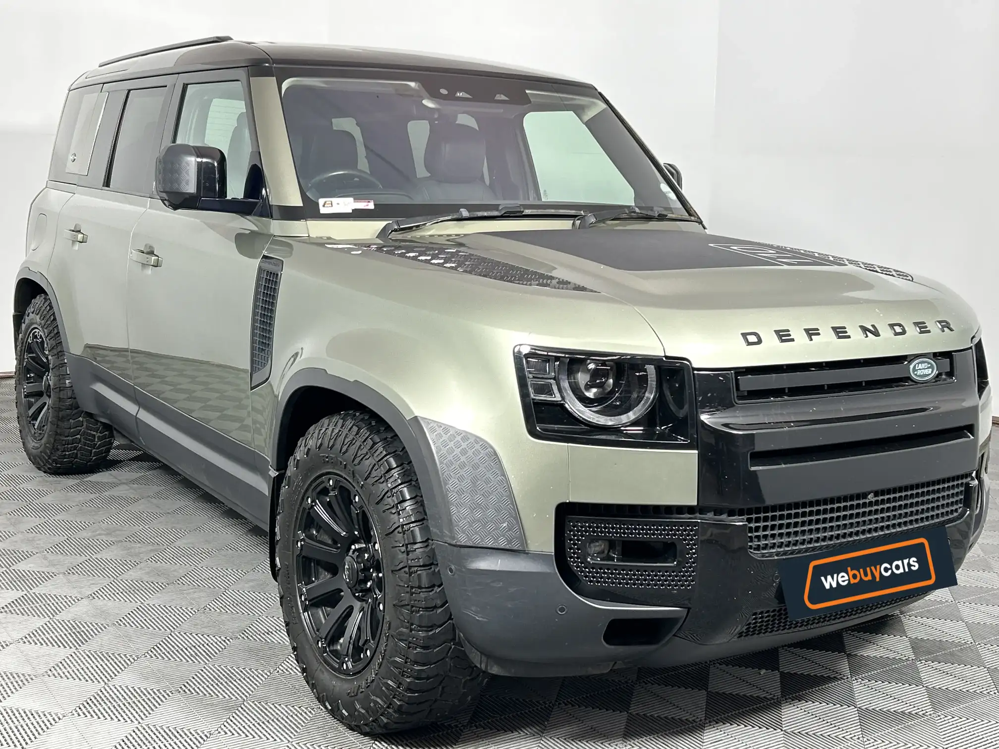 Land Rover Defender 110