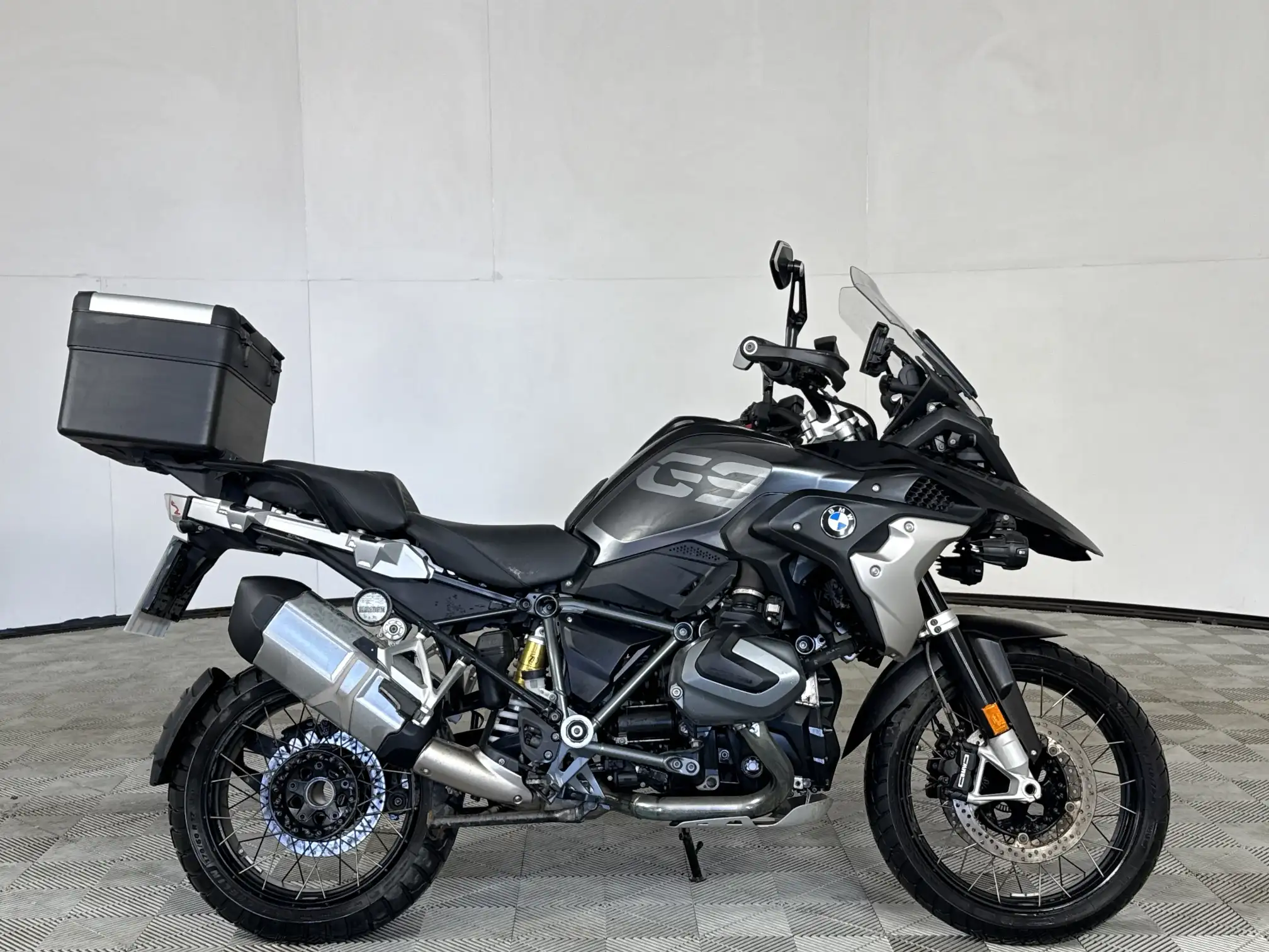 2022 BMW R Series