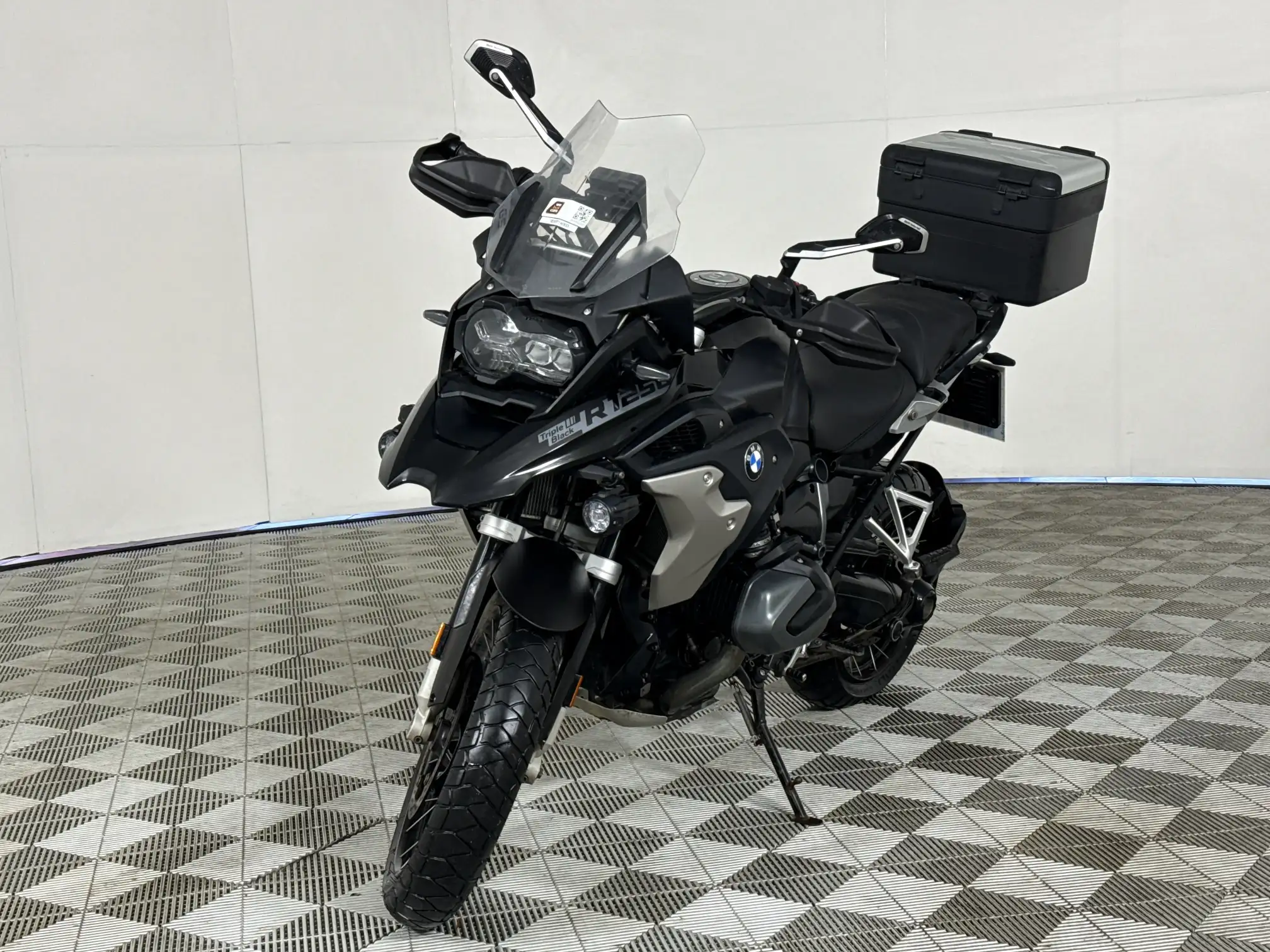 BMW R Series