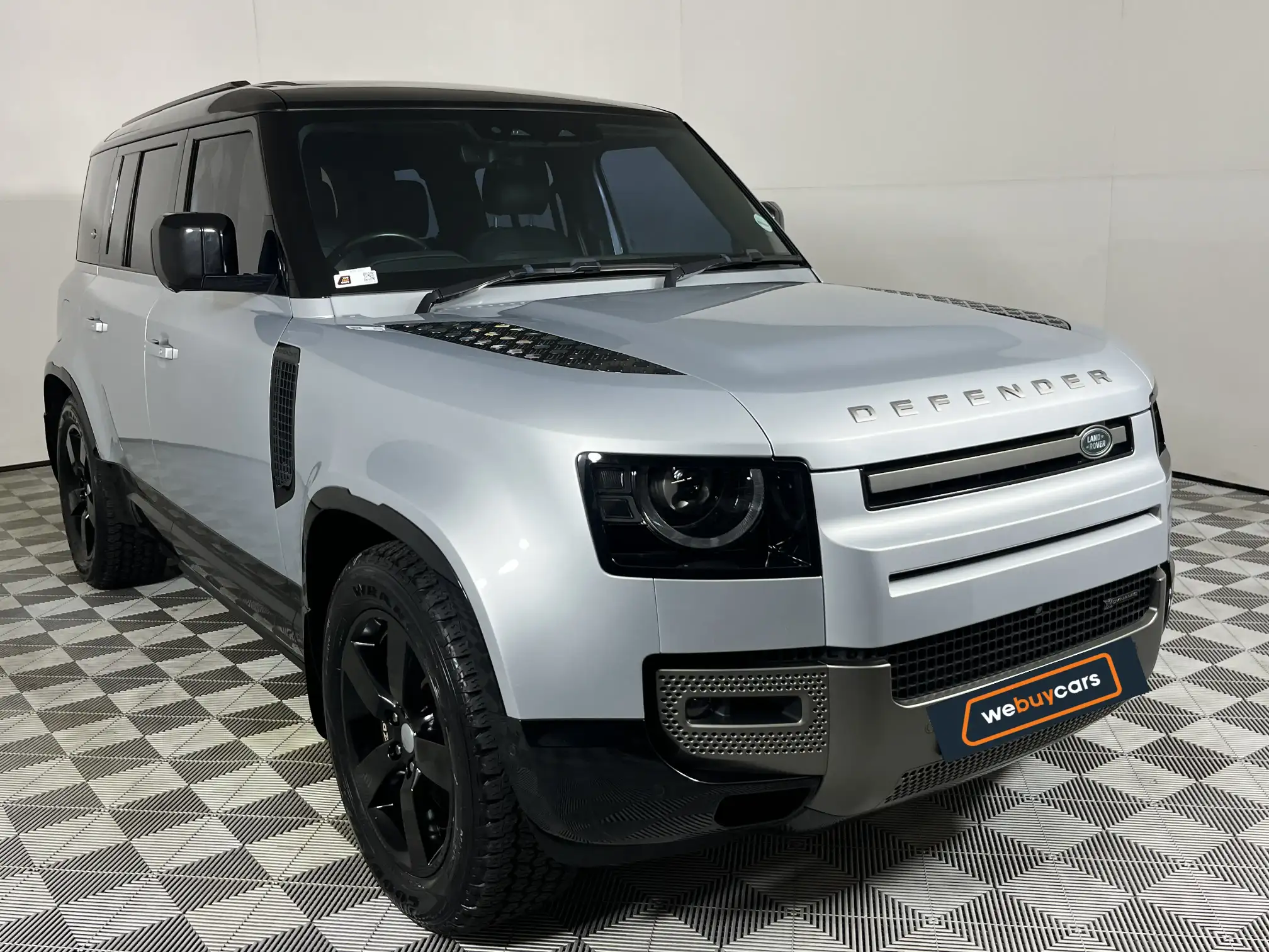 Land Rover Defender 110