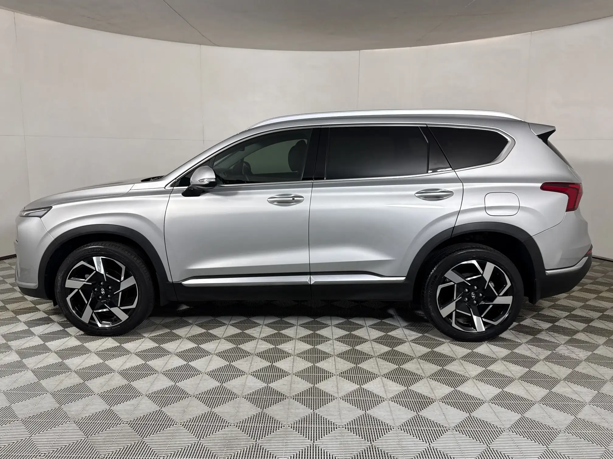 Hyundai Santa-FE