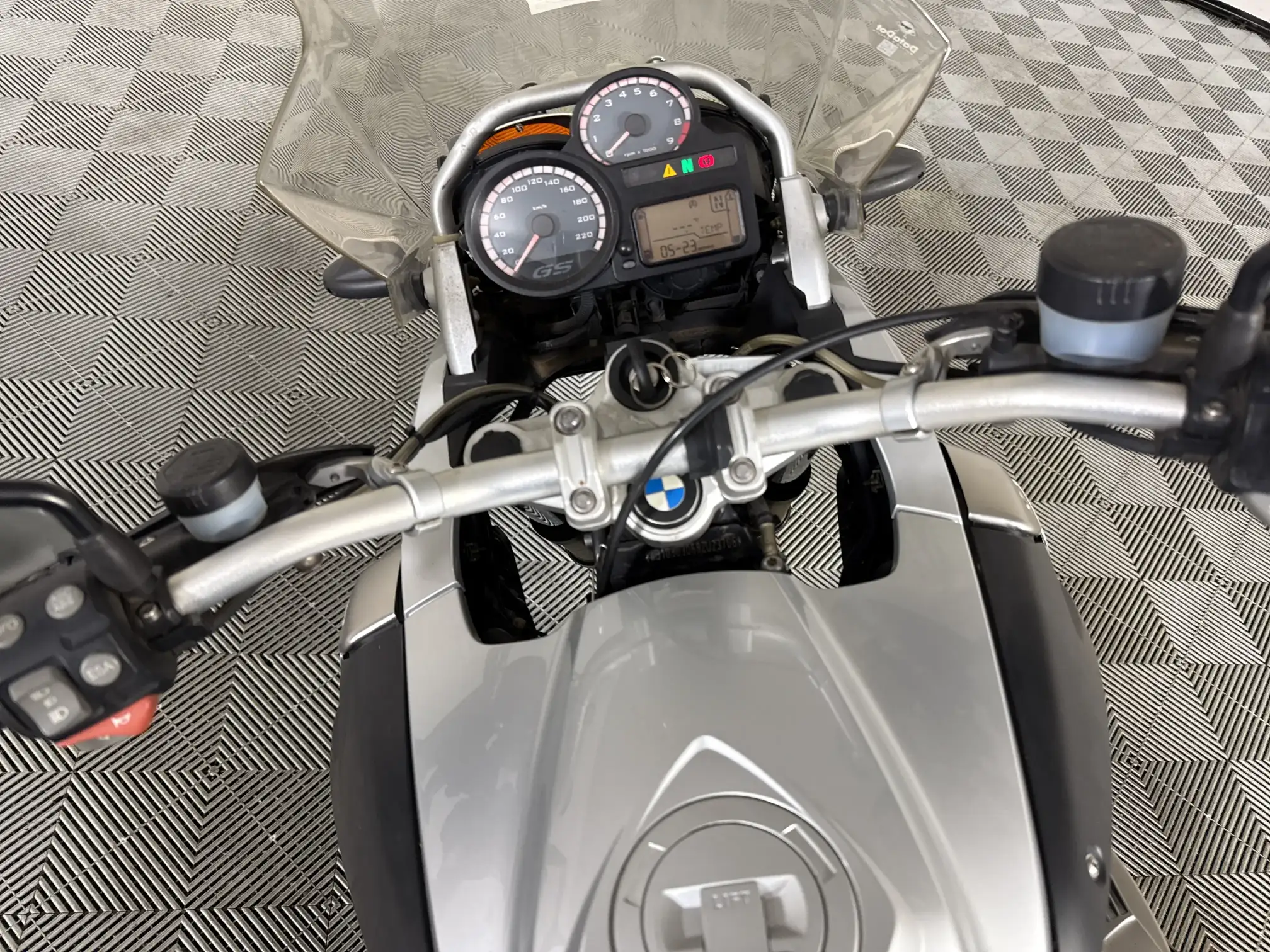 BMW R Series